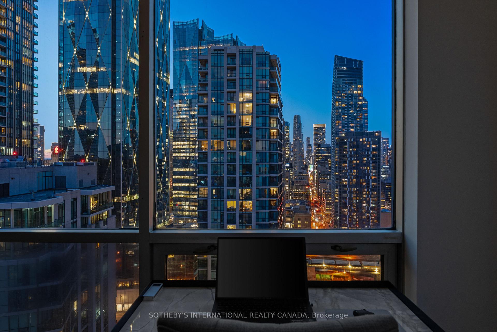 10 Yonge Street 3407