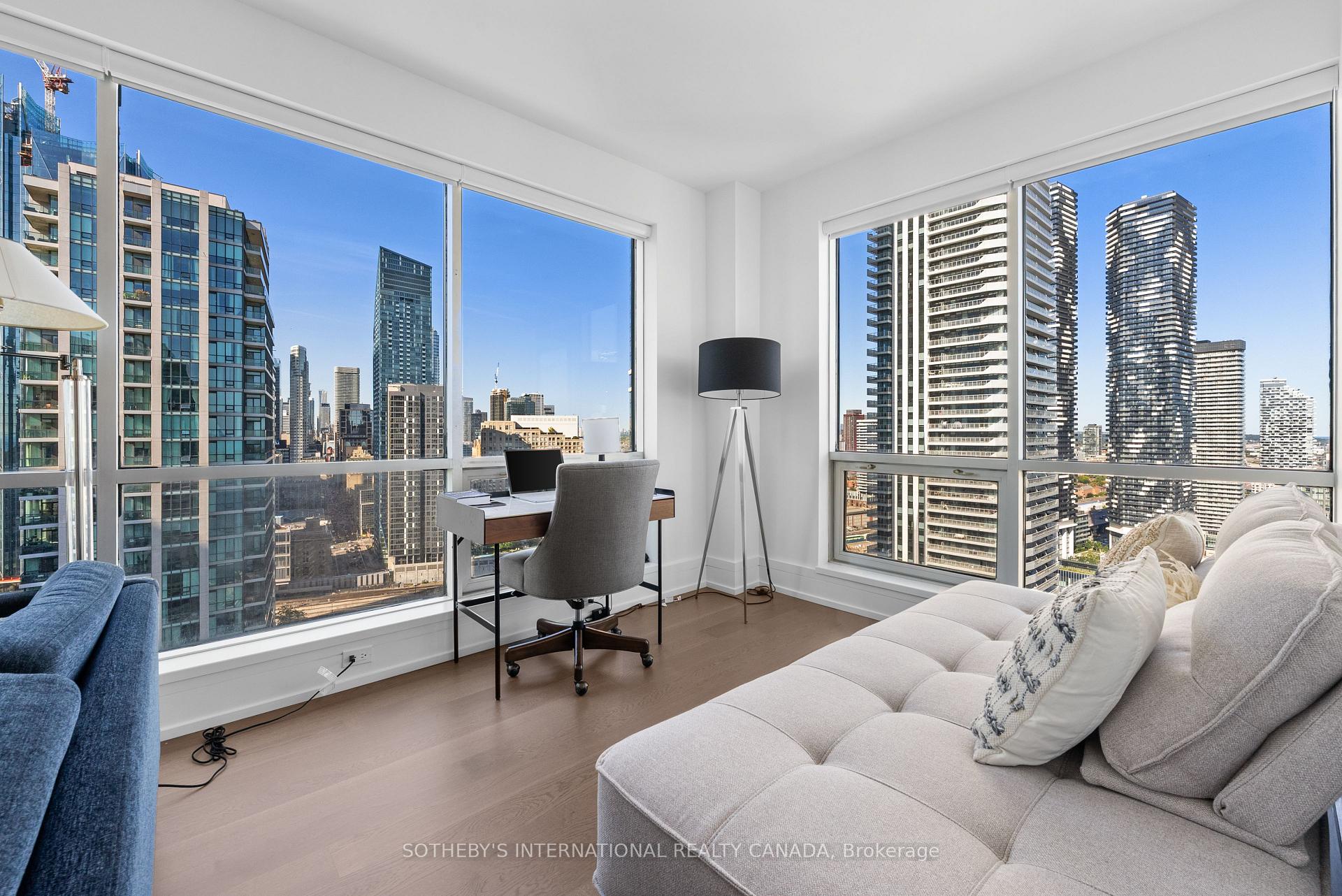 10 Yonge Street 3407