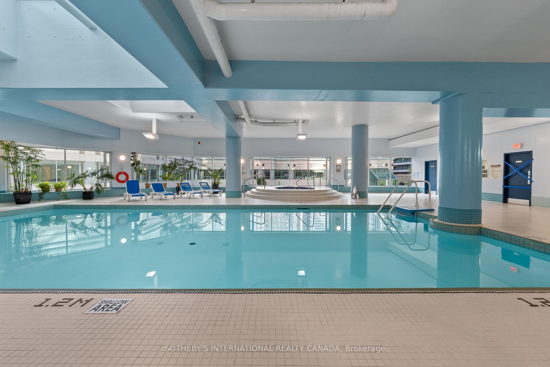 10 Yonge Street 3407