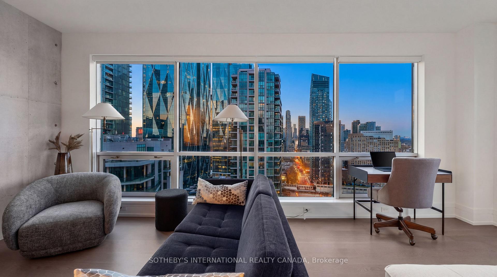 10 Yonge Street 3407