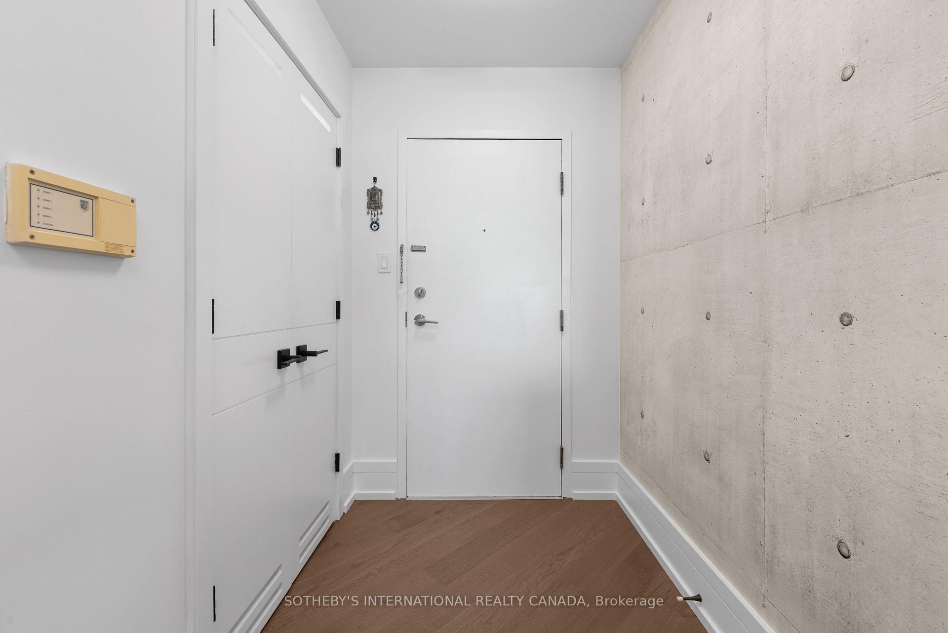 10 Yonge Street 3407