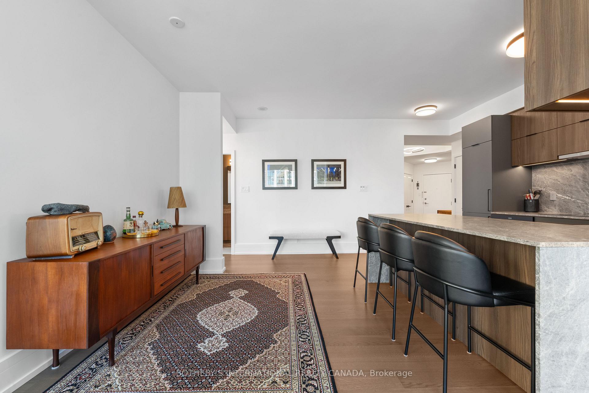 10 Yonge Street 3407