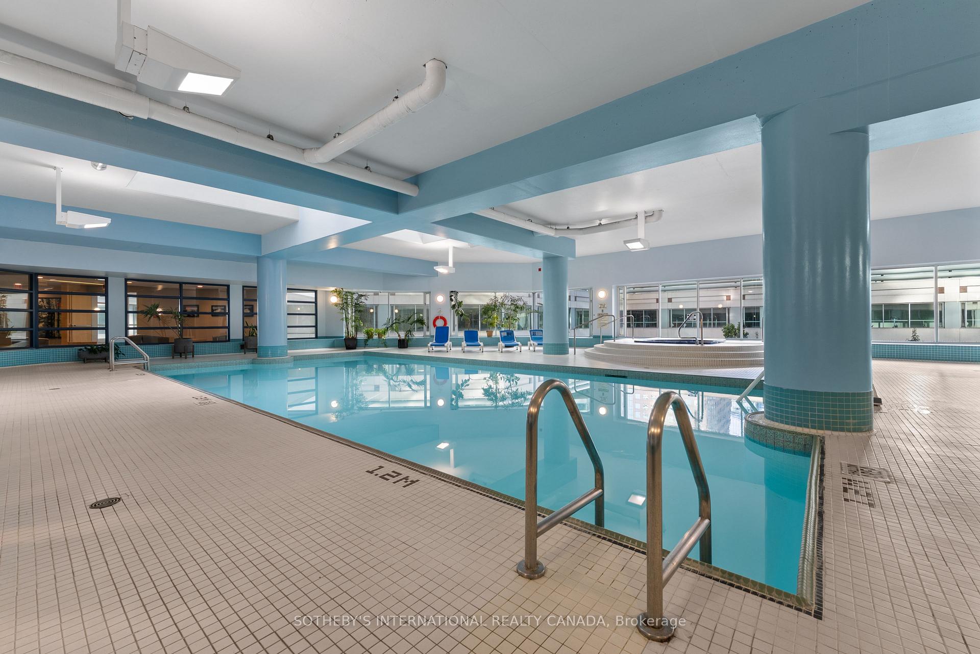 10 Yonge Street 3407
