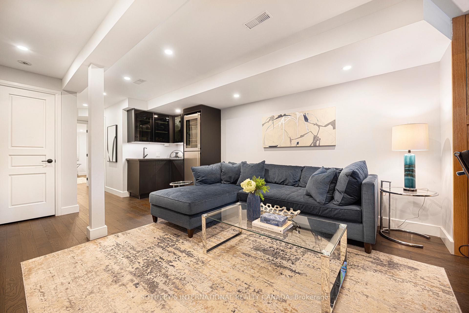 54 Stanley Terrace Avenue