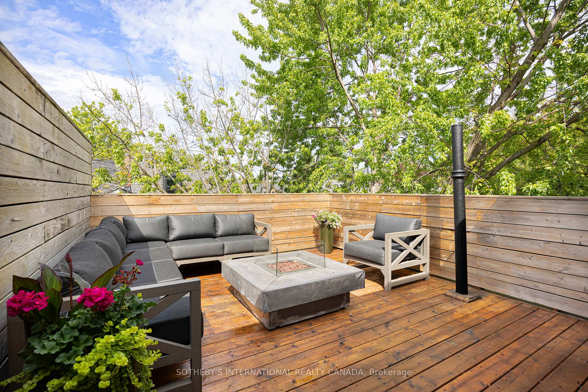 54 Stanley Terrace Avenue