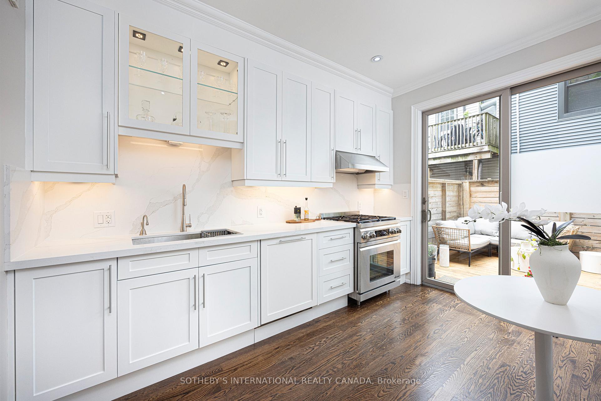 54 Stanley Terrace Avenue