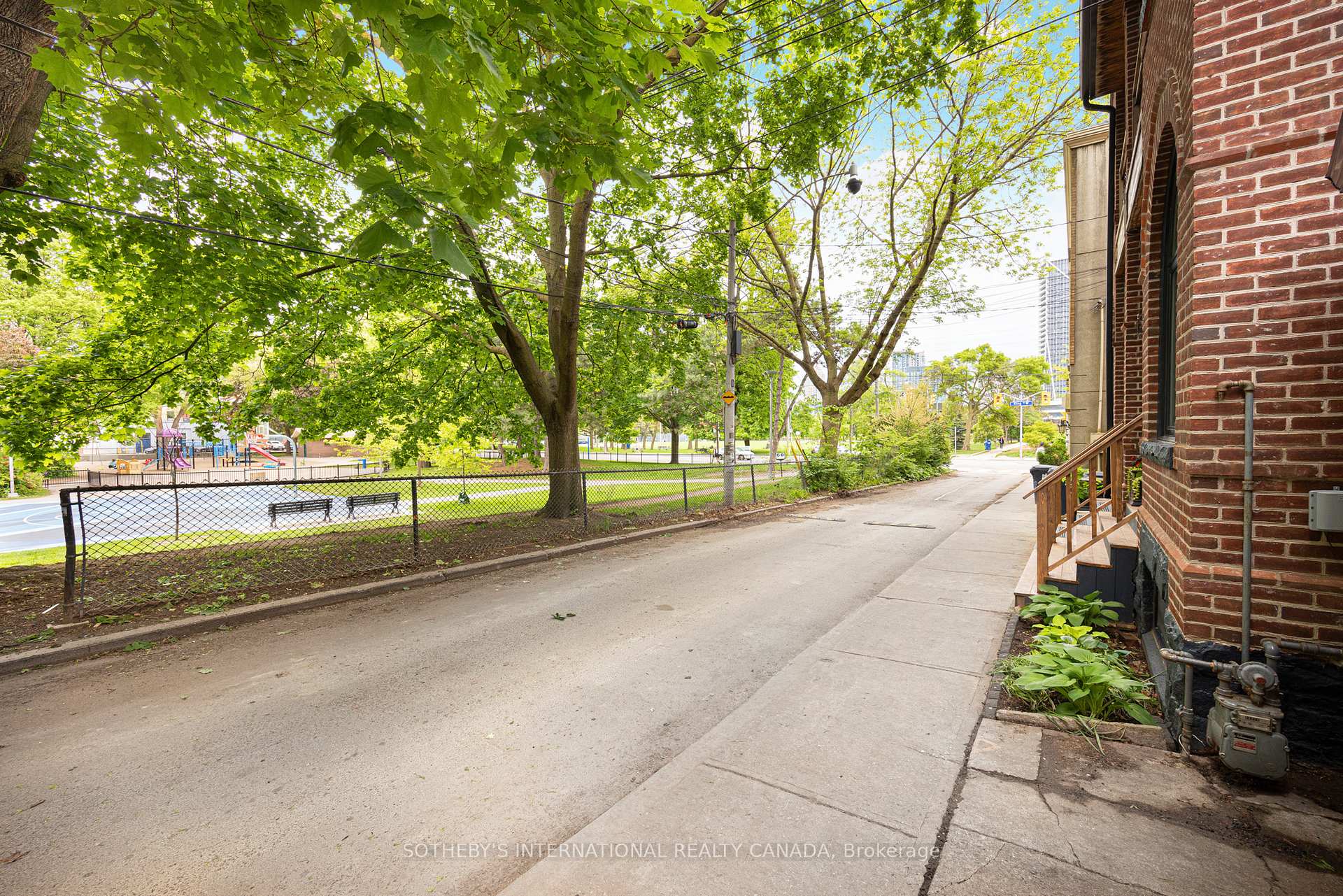 54 Stanley Terrace Avenue