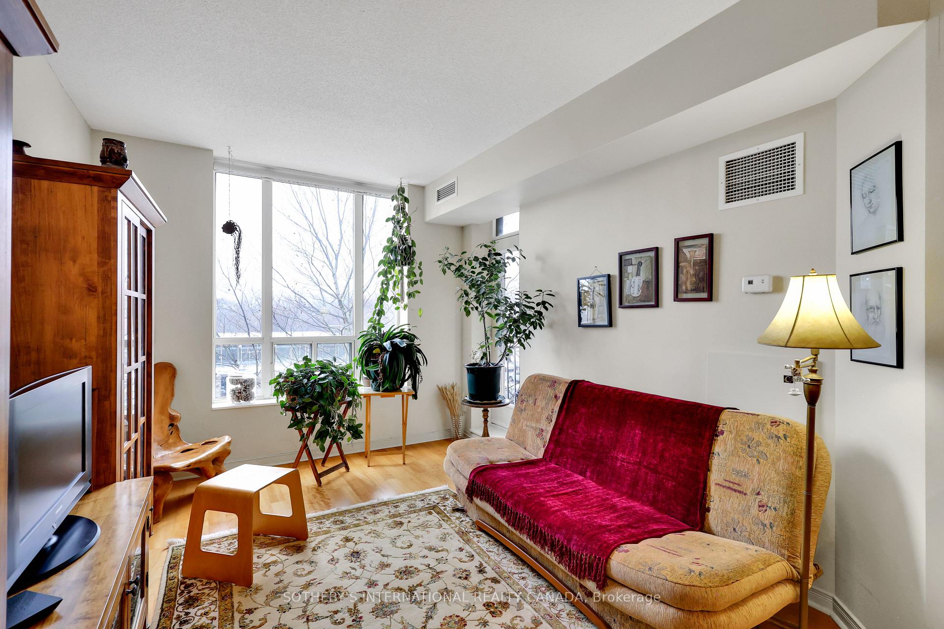 481 Rosewell Avenue 407