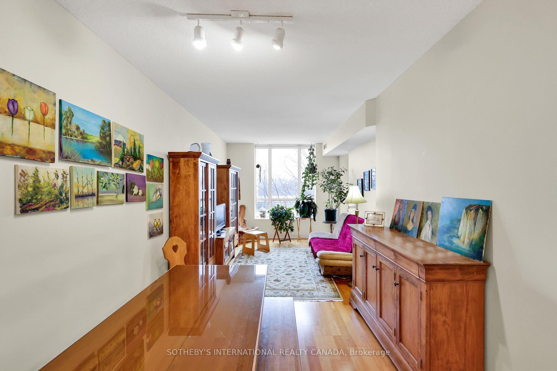 481 Rosewell Avenue 407