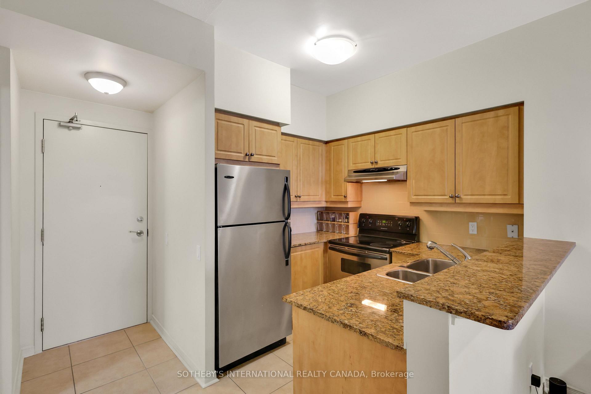 481 Rosewell Avenue 407