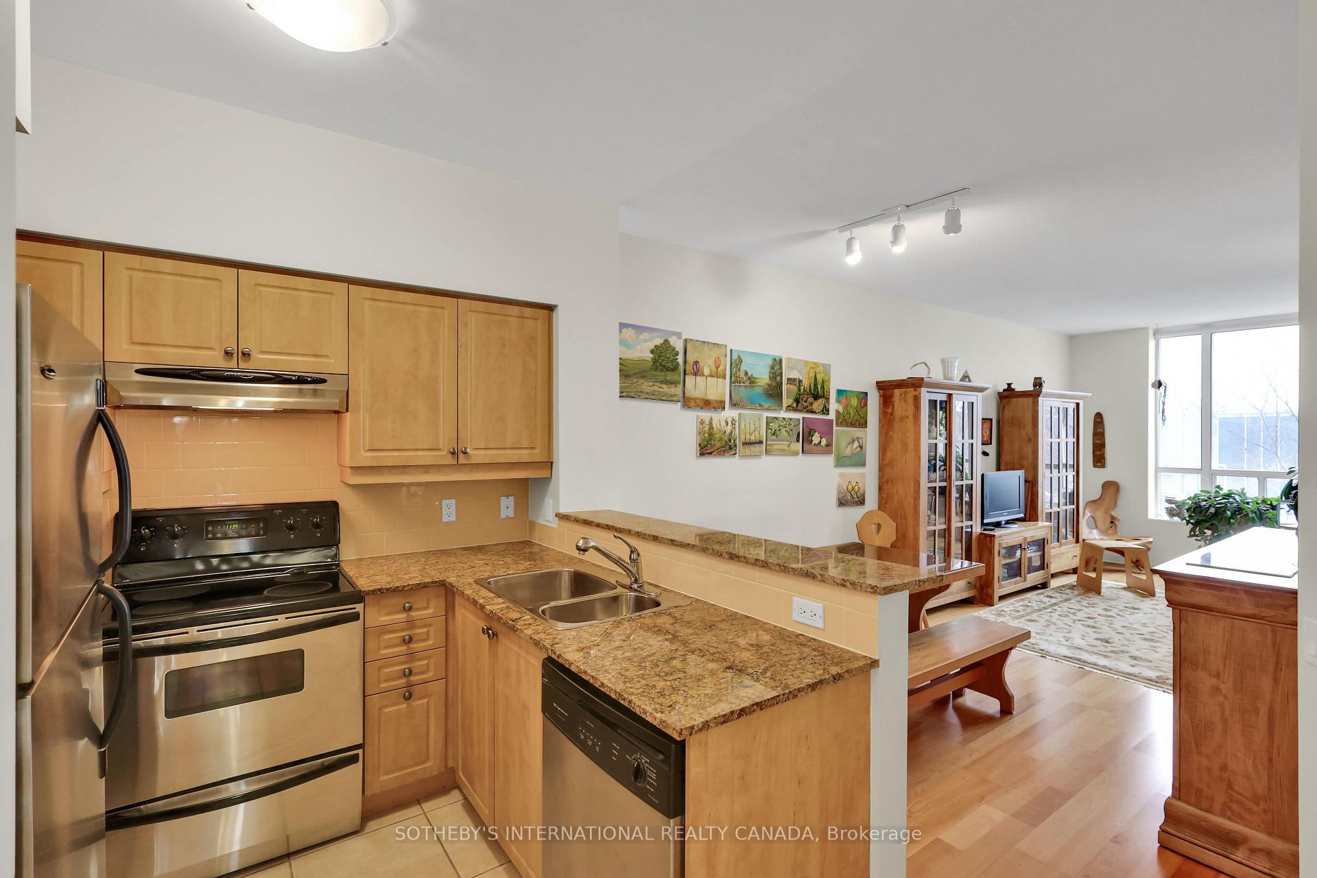 481 Rosewell Avenue 407