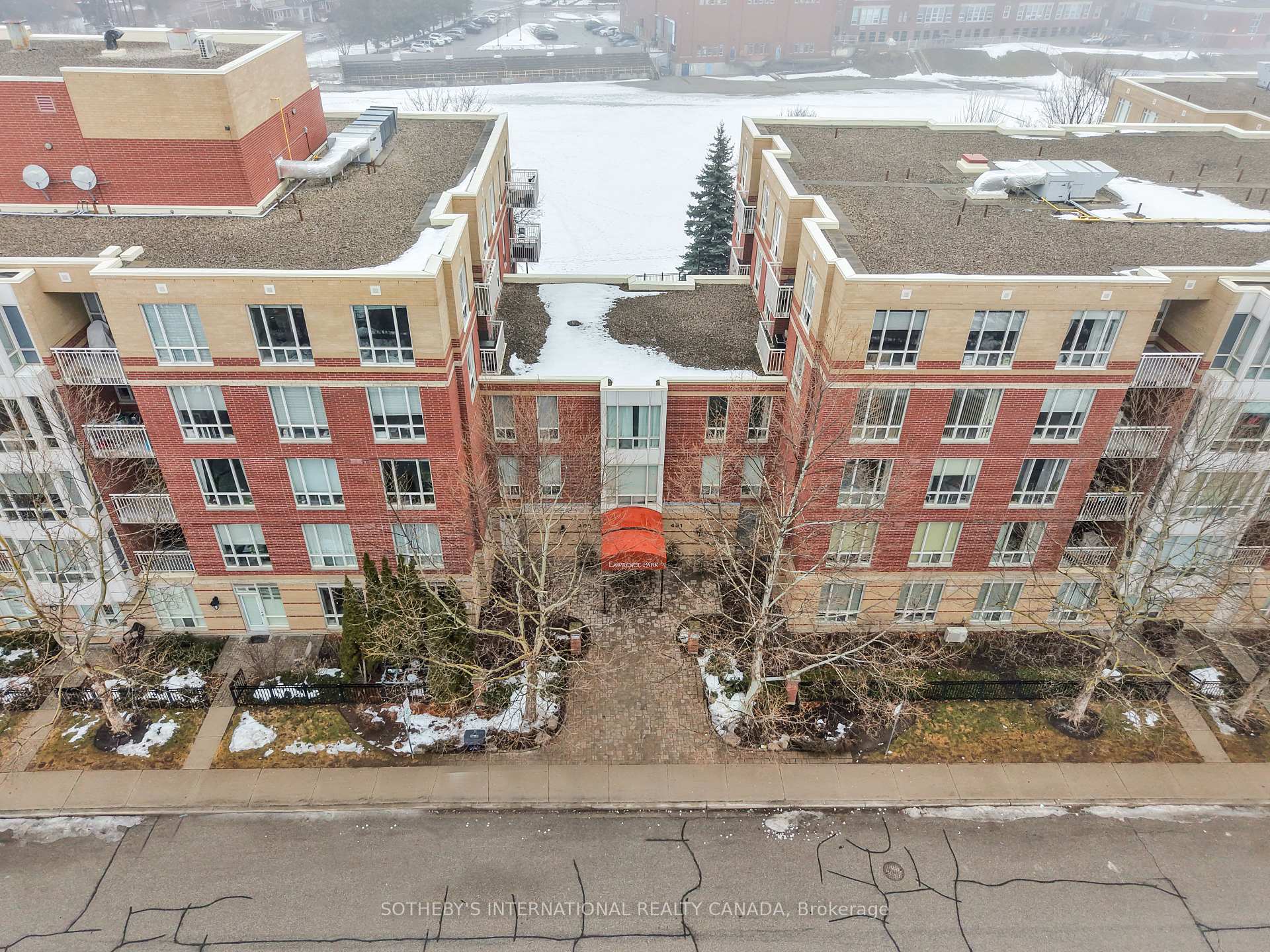 481 Rosewell Avenue 407