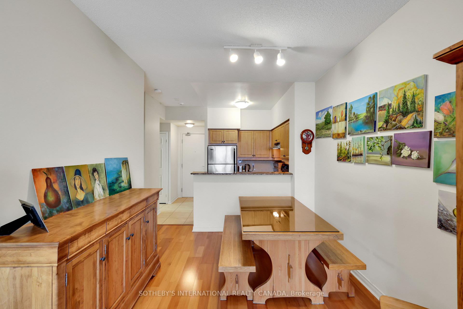 481 Rosewell Avenue 407
