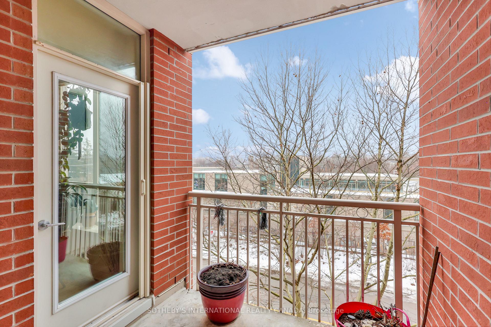481 Rosewell Avenue 407