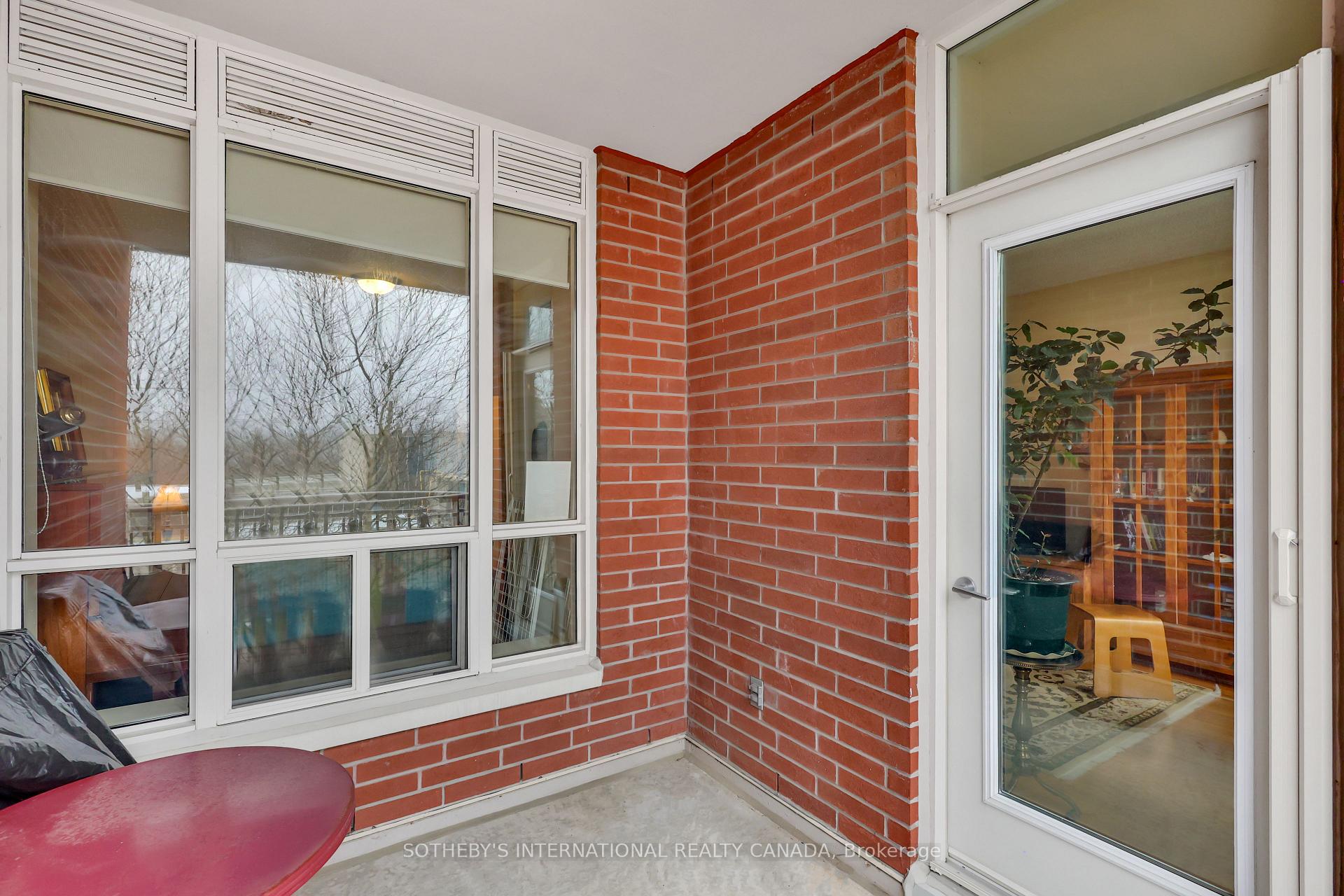 481 Rosewell Avenue 407