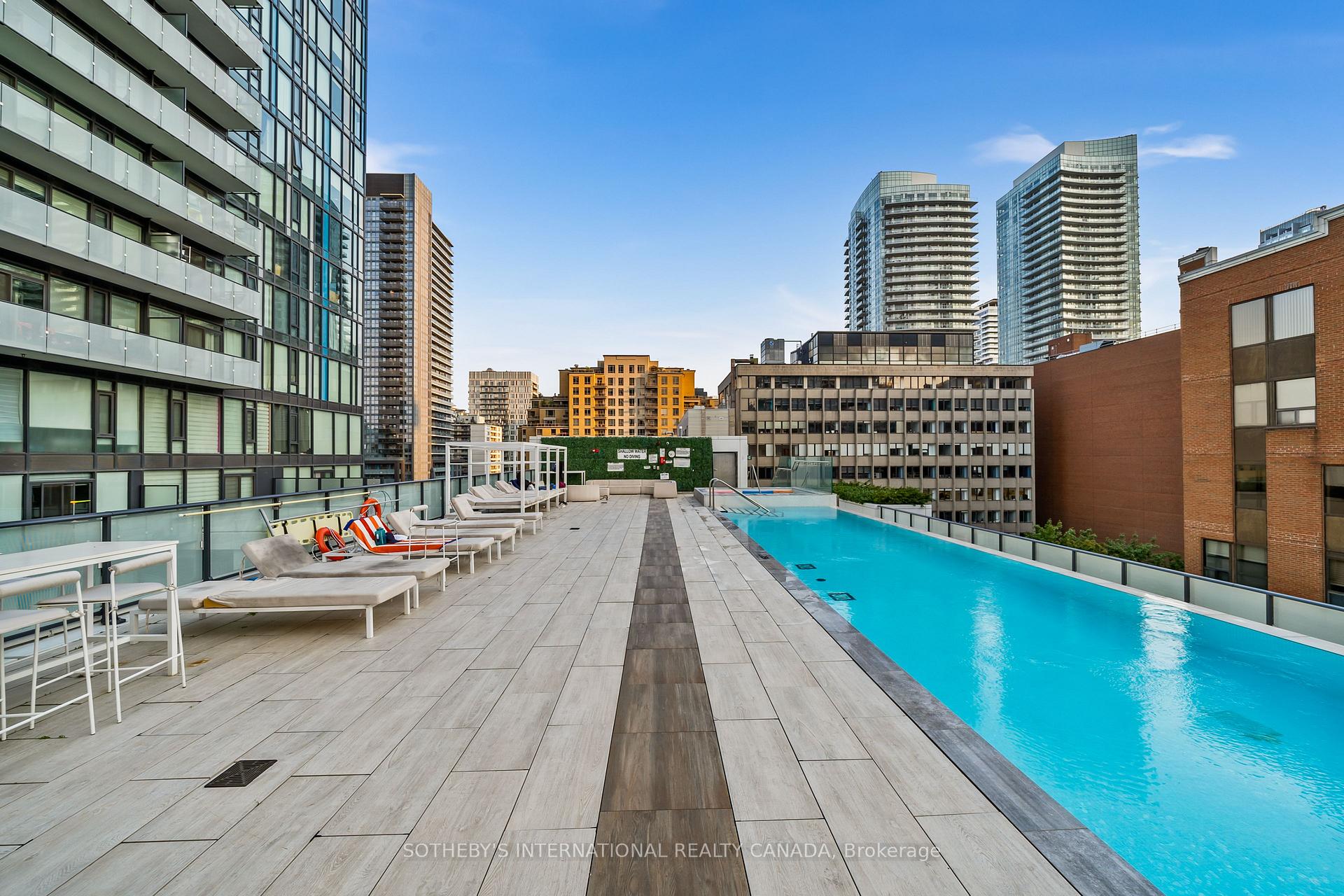 161 Roehampton Avenue