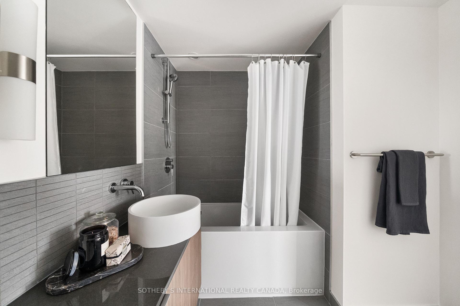 161 Roehampton Avenue