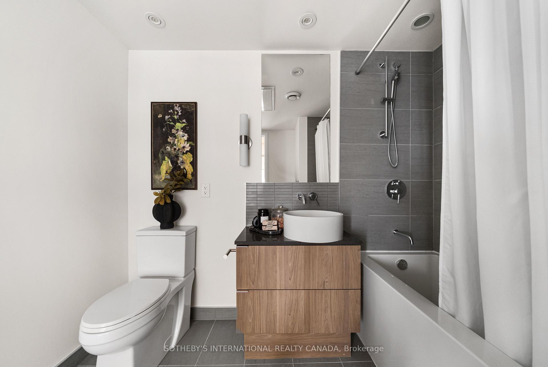 161 Roehampton Avenue