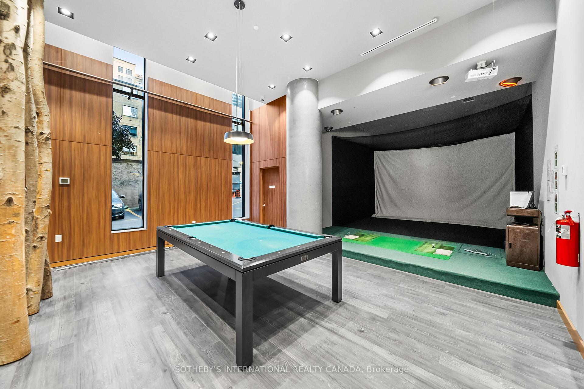 161 Roehampton Avenue