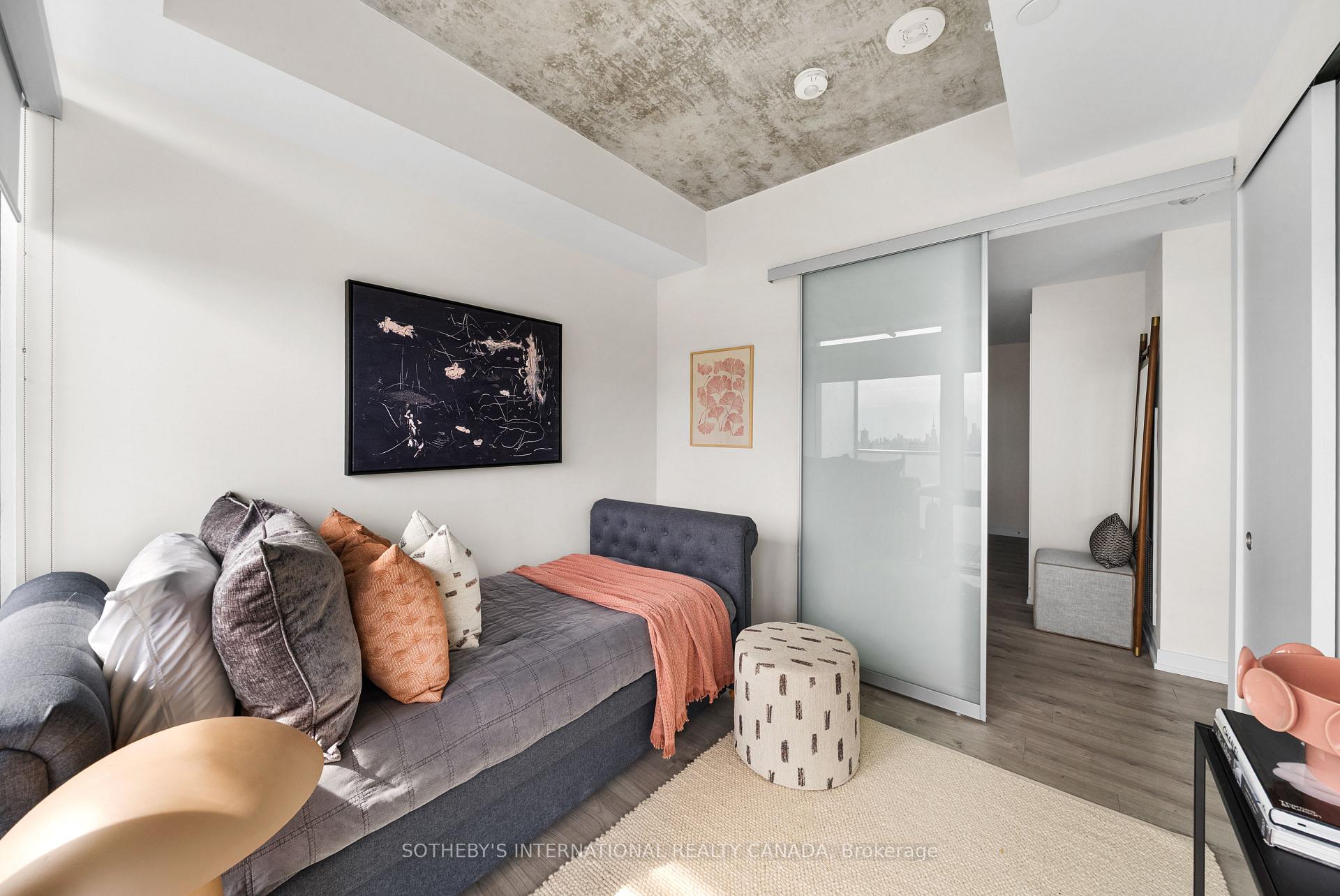 161 Roehampton Avenue