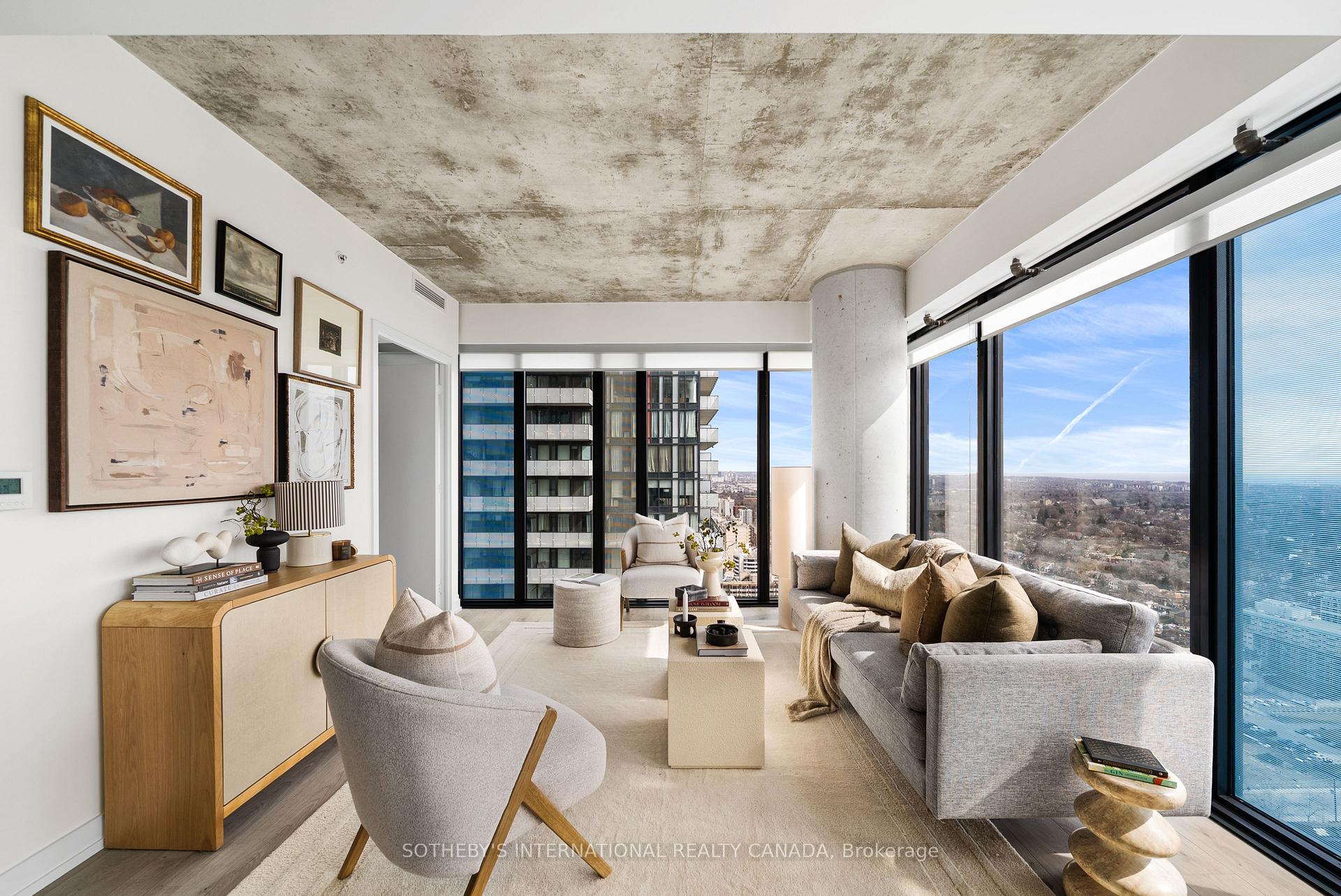 161 Roehampton Avenue