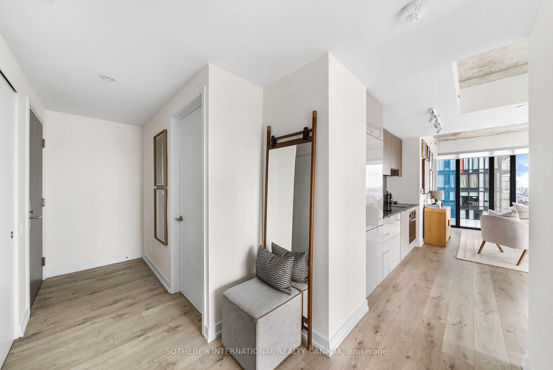 161 Roehampton Avenue