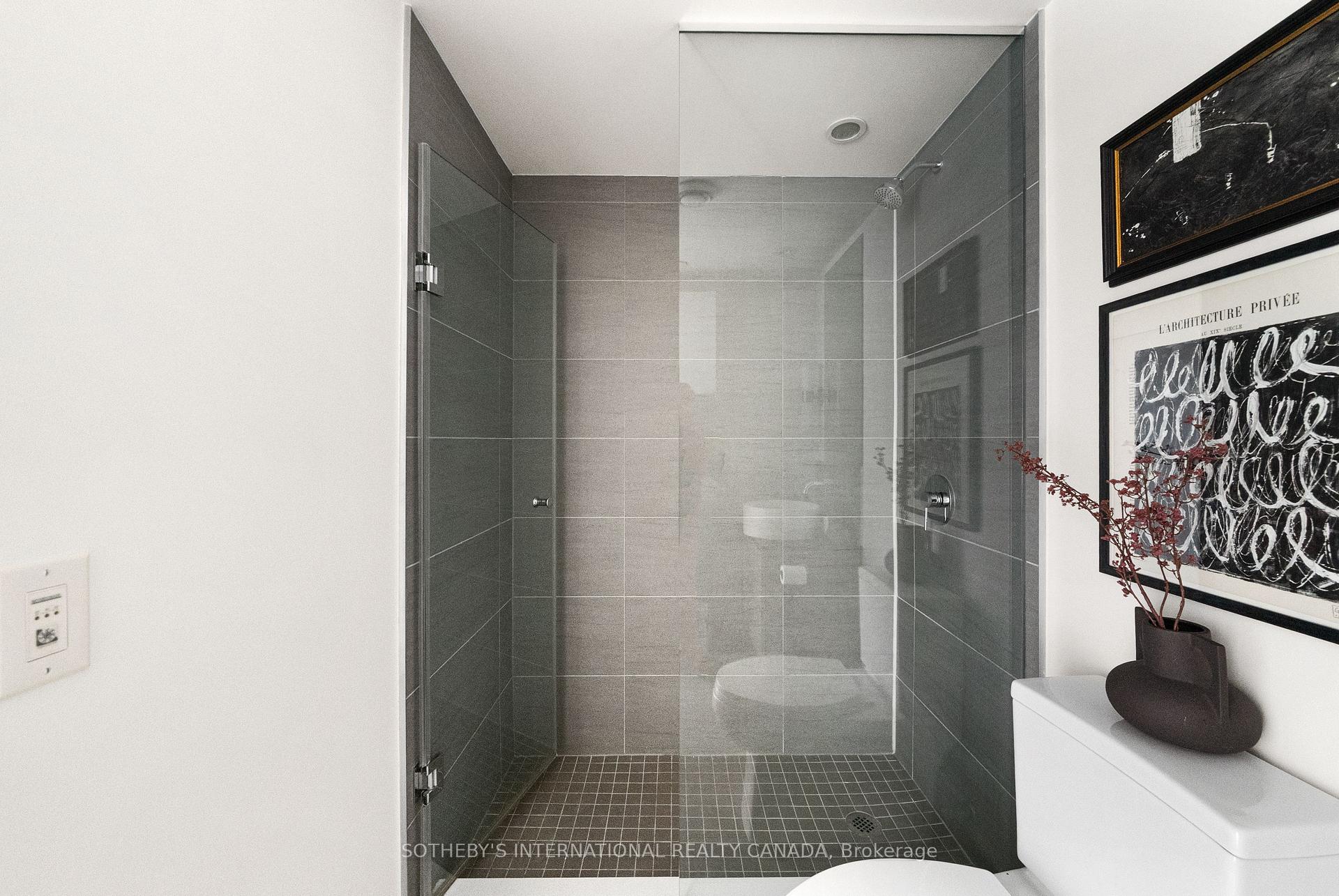 161 Roehampton Avenue