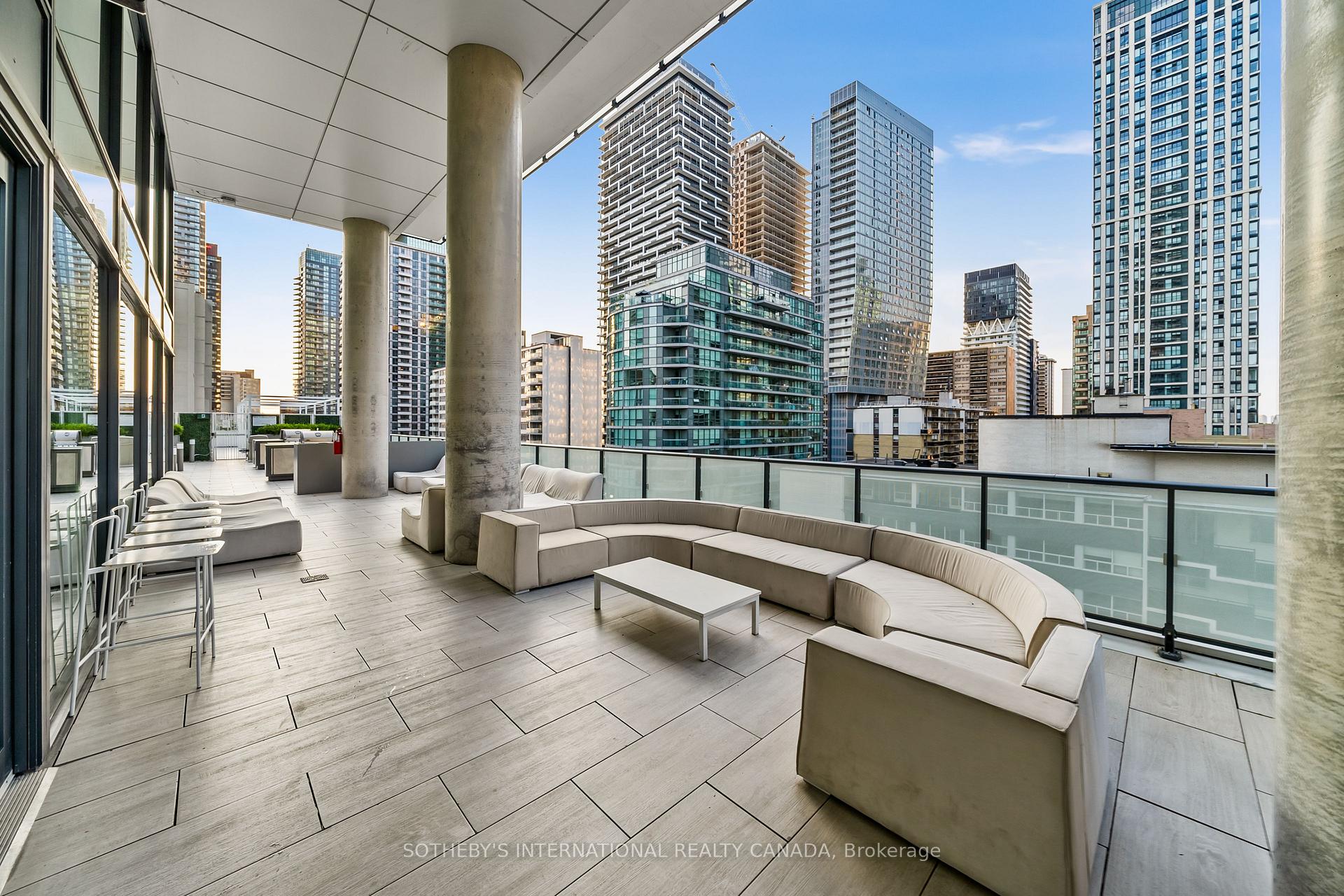 161 Roehampton Avenue