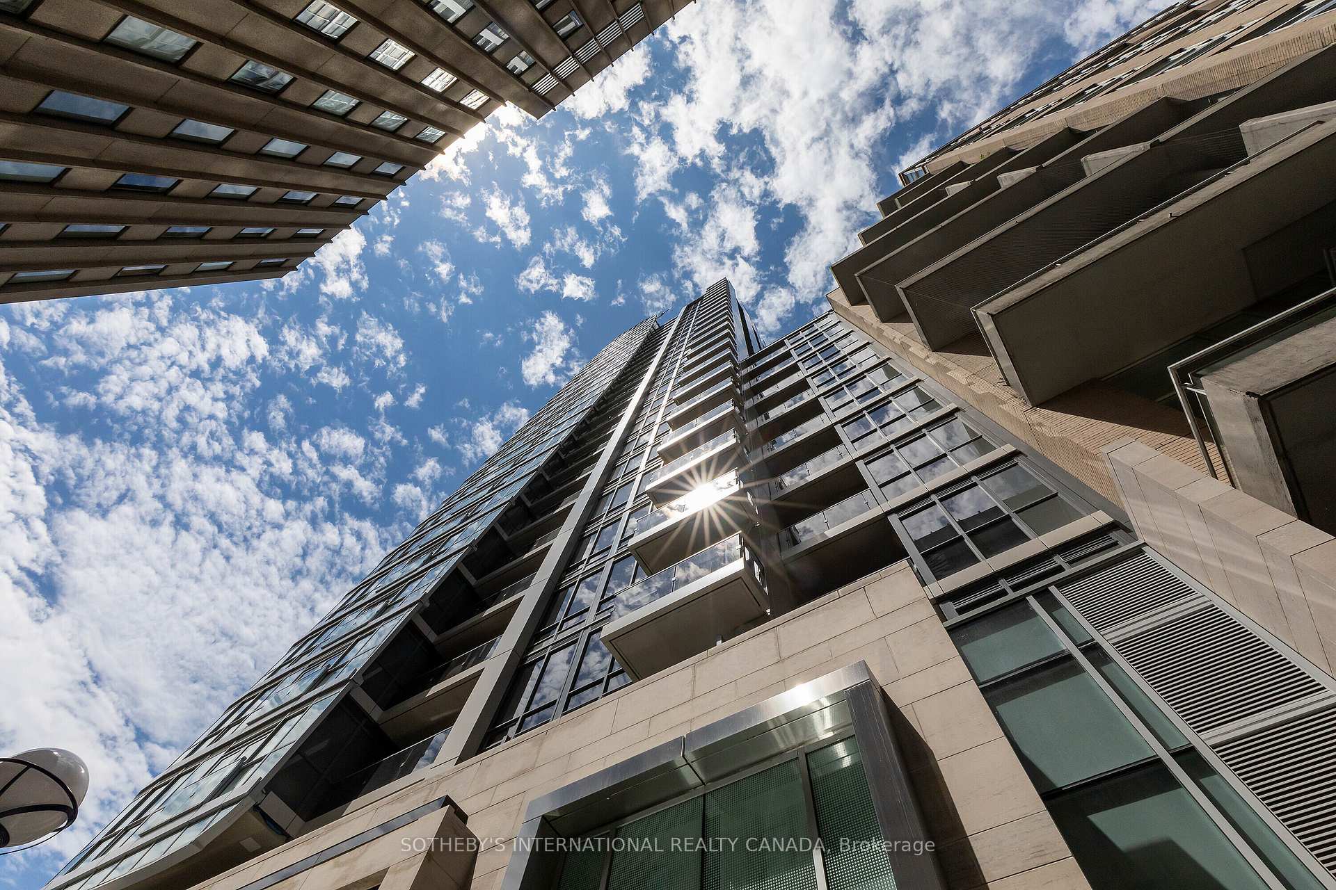 88 Cumberland Street 906