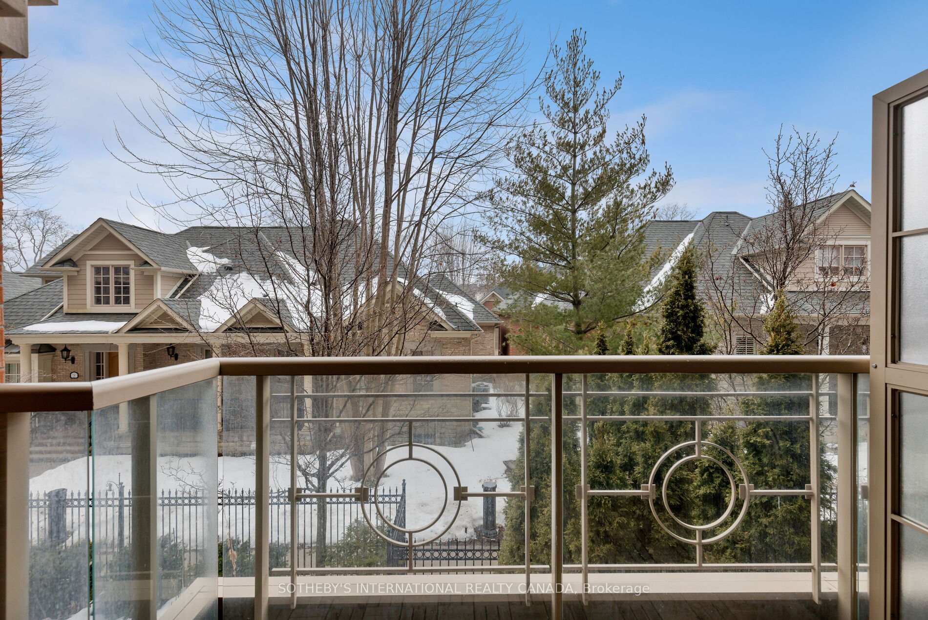 21 Burkebrook Place 225