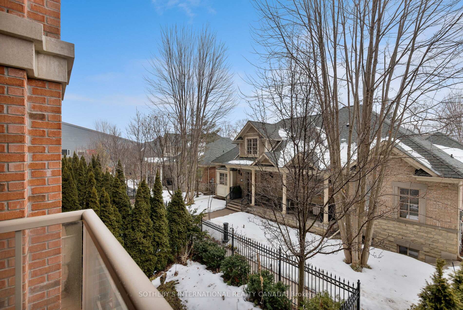 21 Burkebrook Place 225