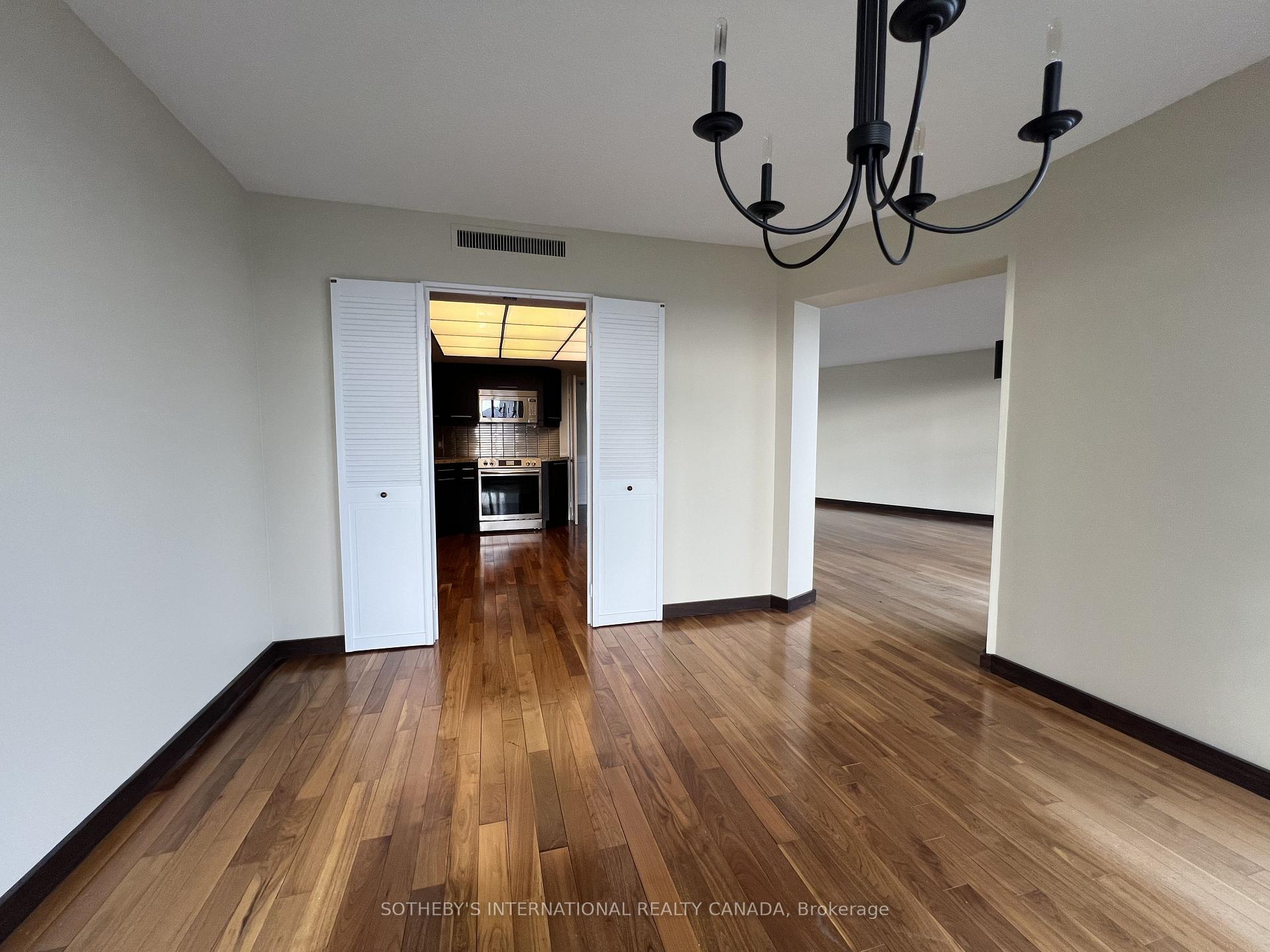 55 Harbour Square 1414