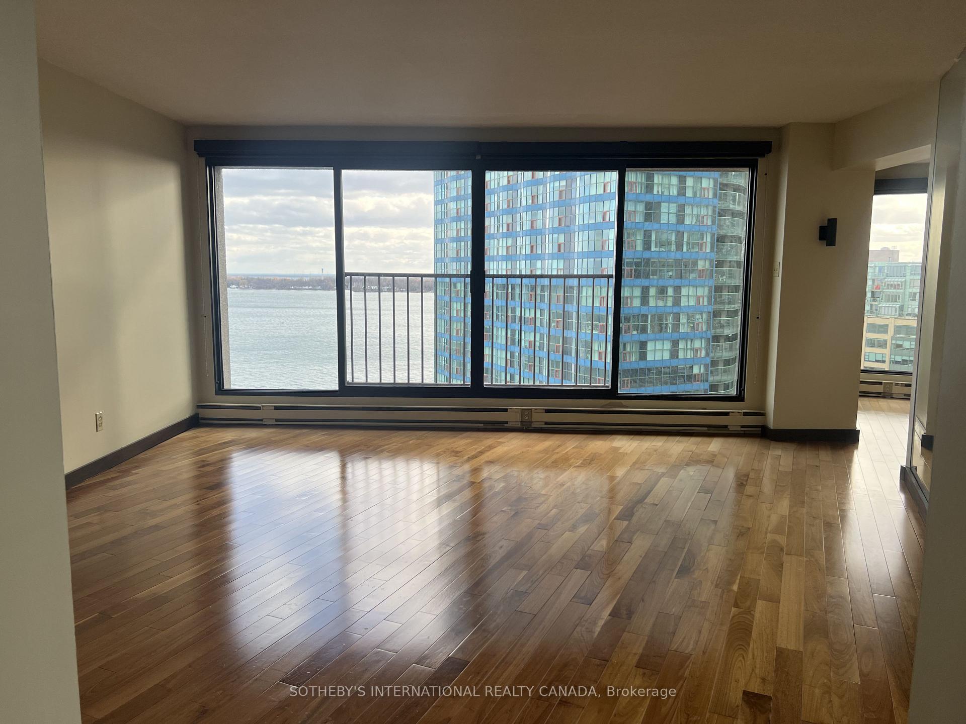 55 Harbour Square 1414