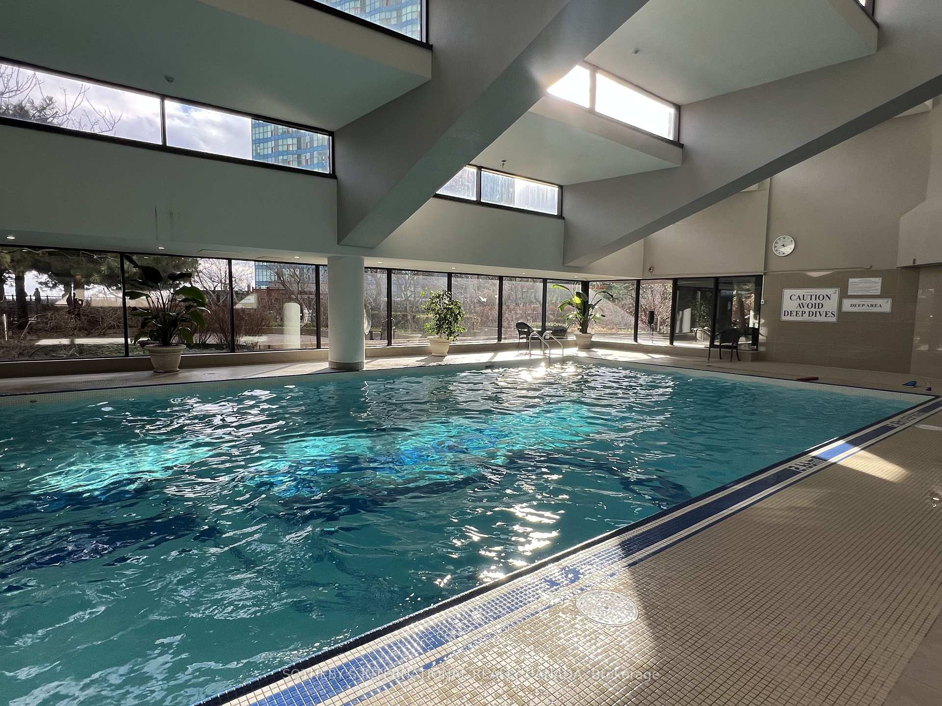 55 Harbour Square 1414