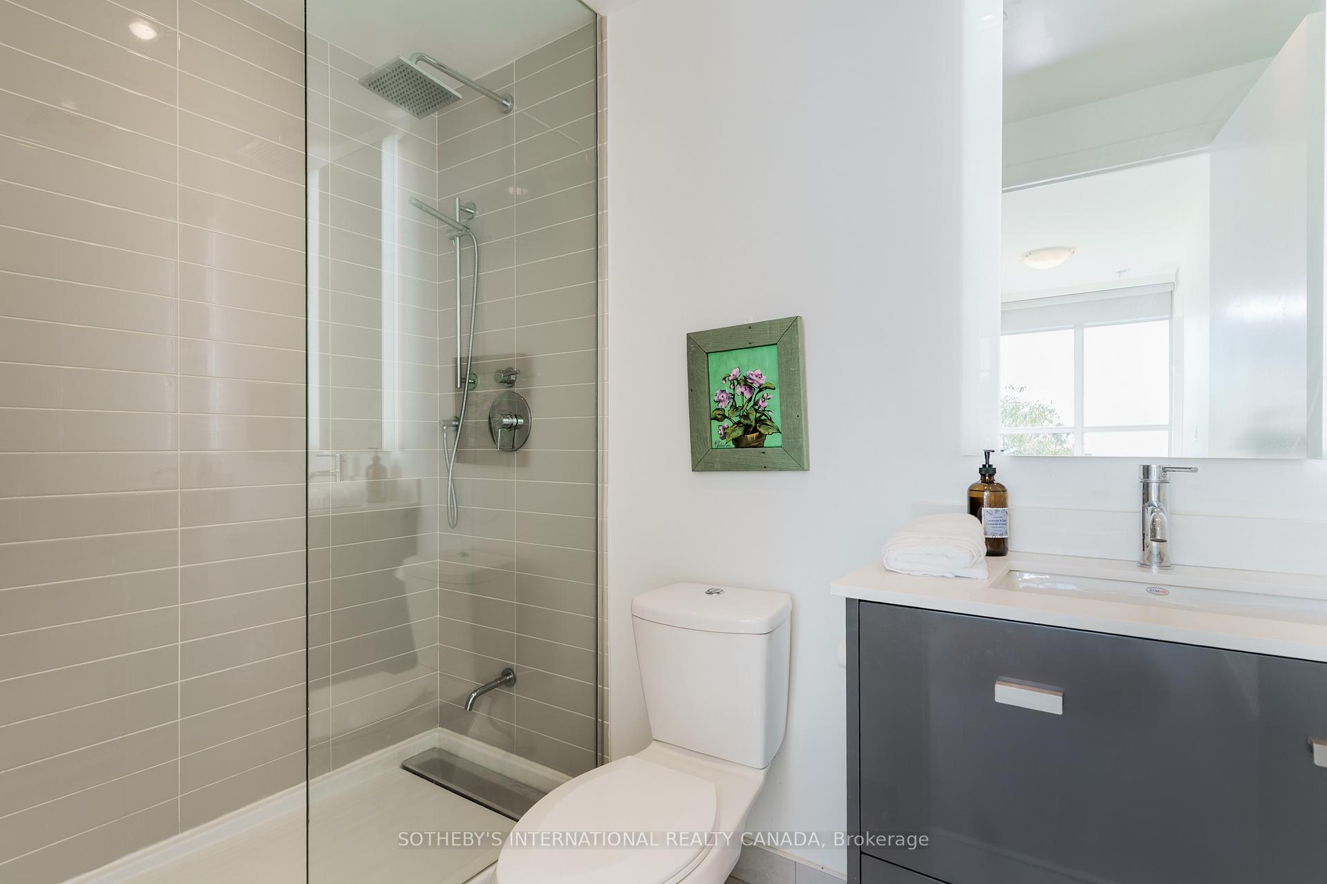 835 St Clair Avenue W 707