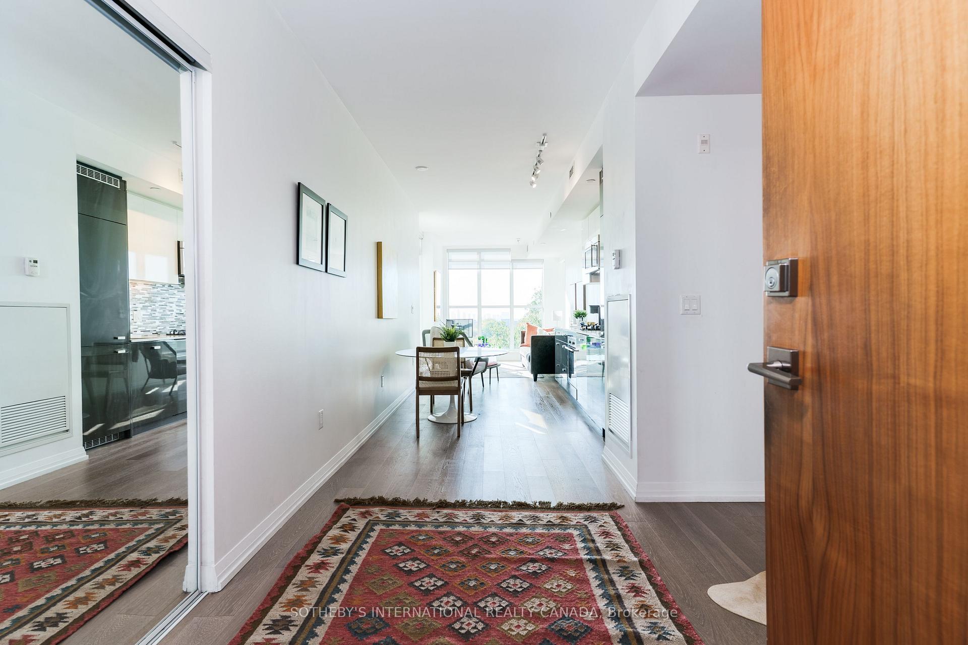 835 St Clair Avenue W 707
