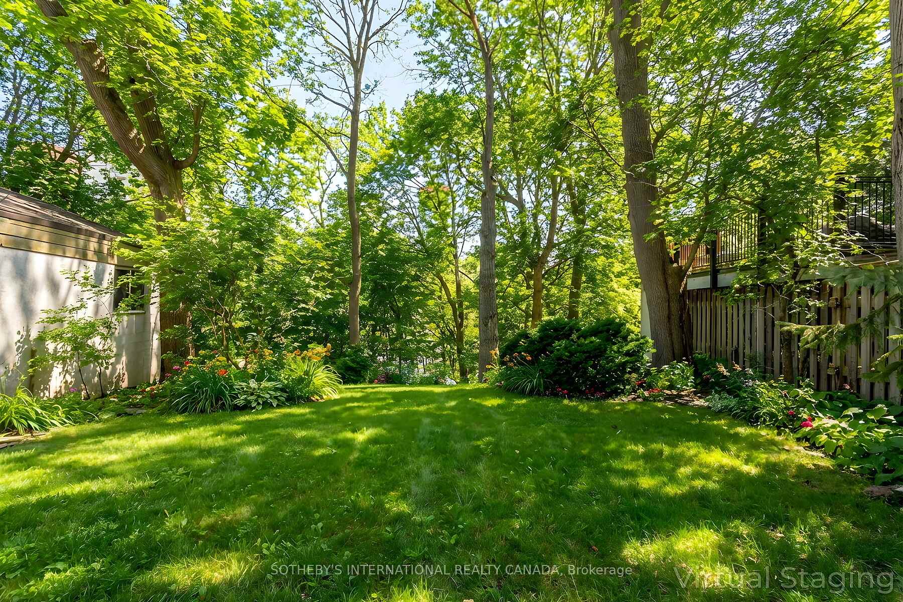 16 Rose Park Crescent