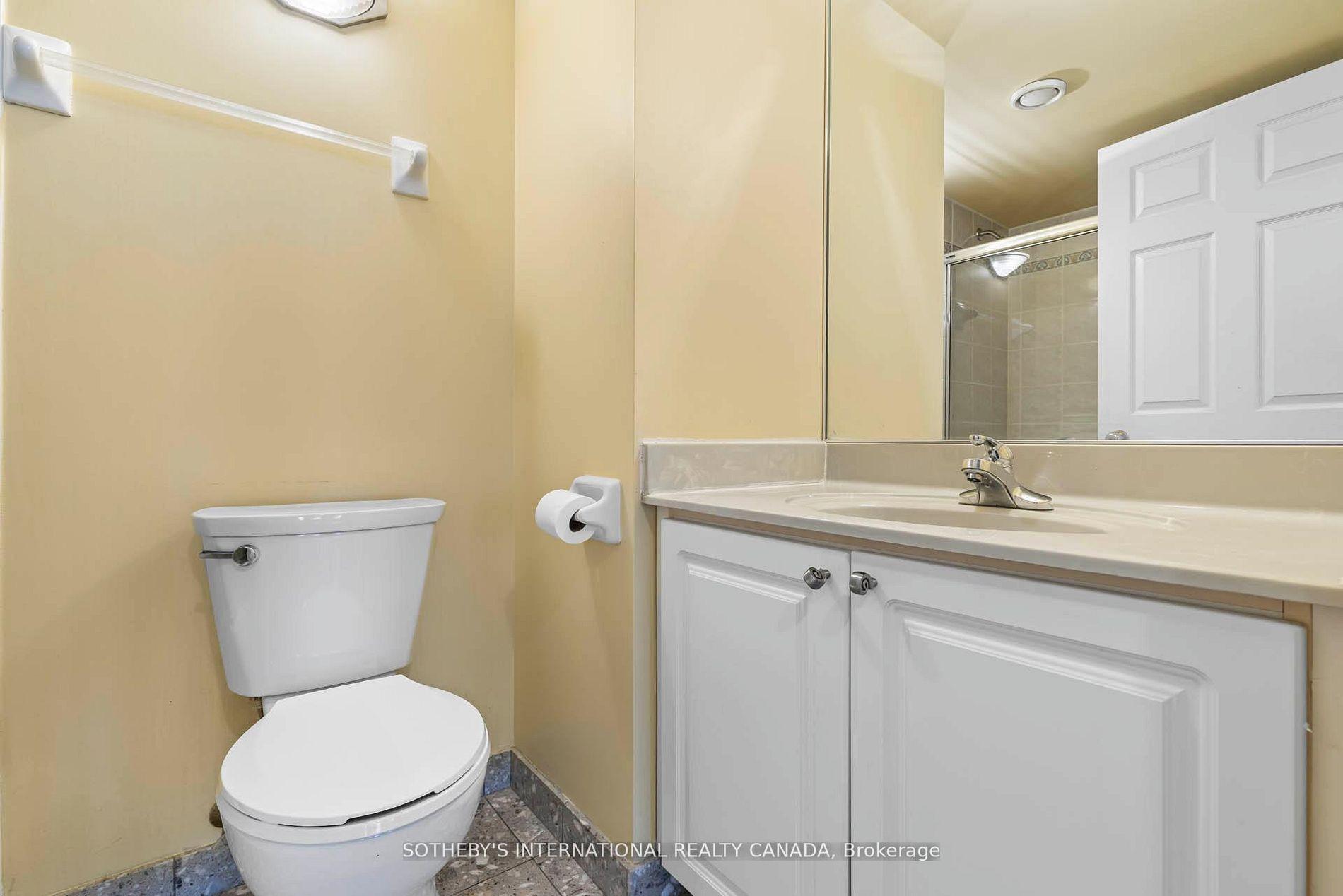 109 Front Street E 1014
