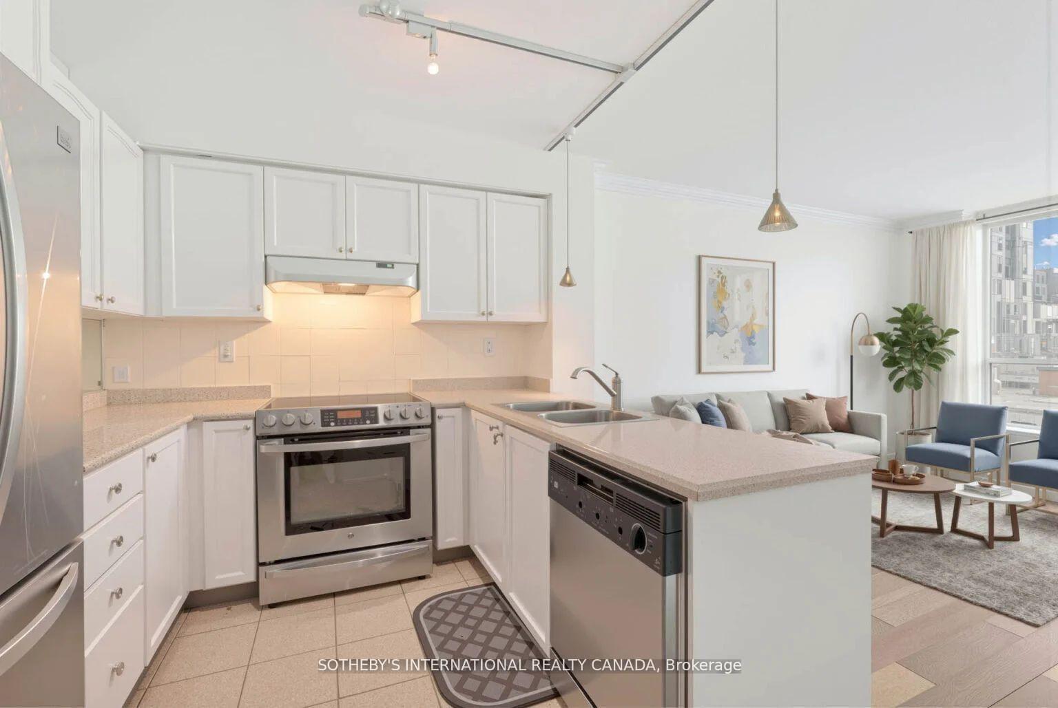 109 Front Street E 1014