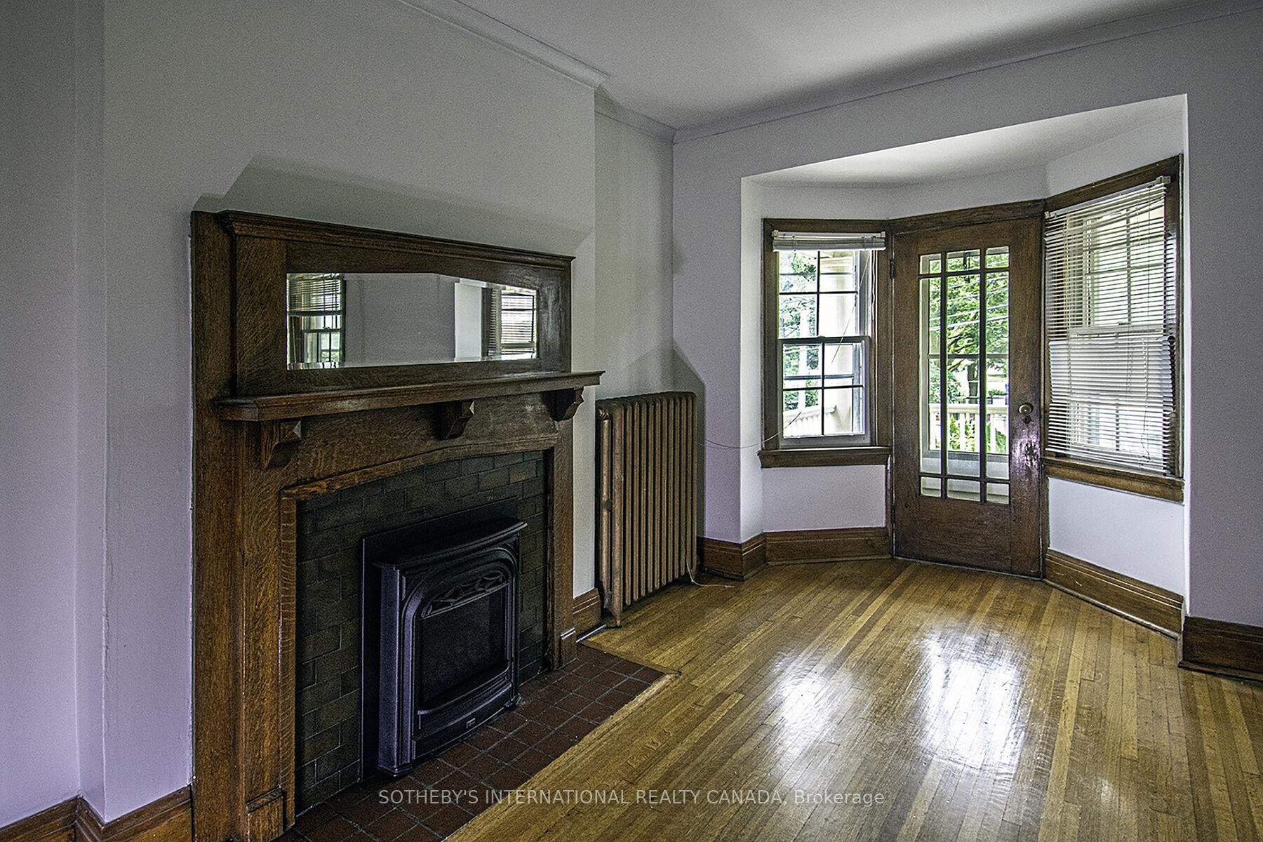 19 Melgund Road Upper