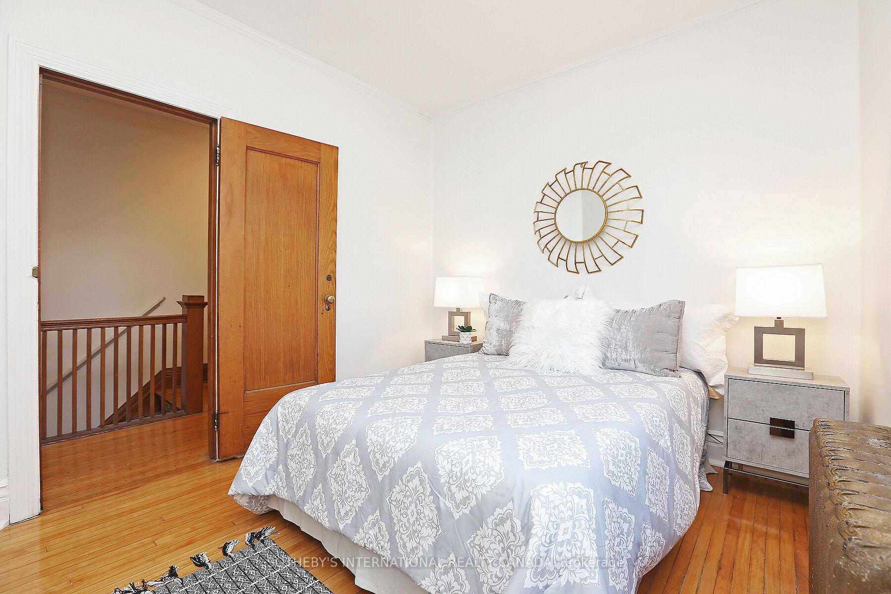 19 Melgund Road Upper