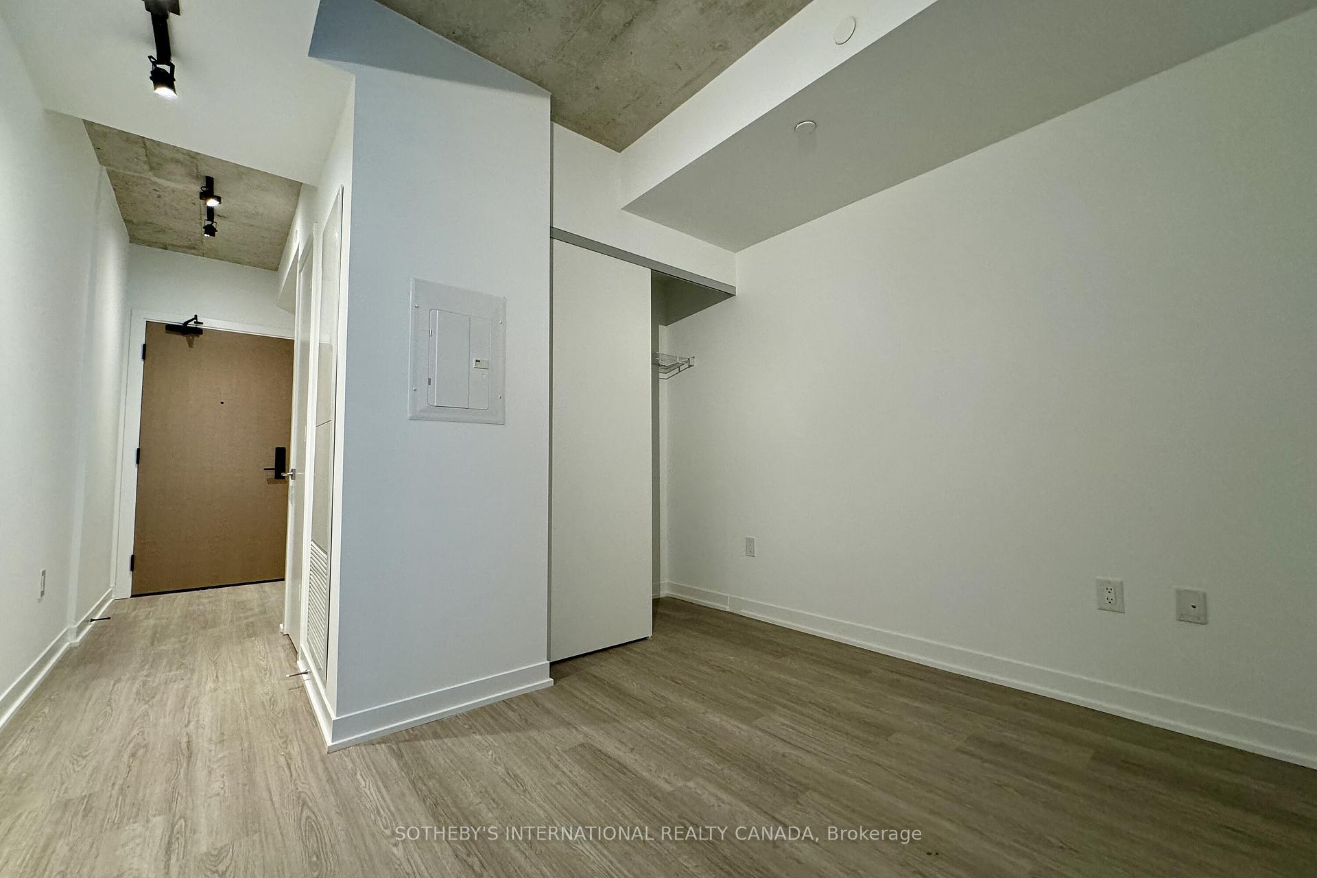 195 McCaul Street 507