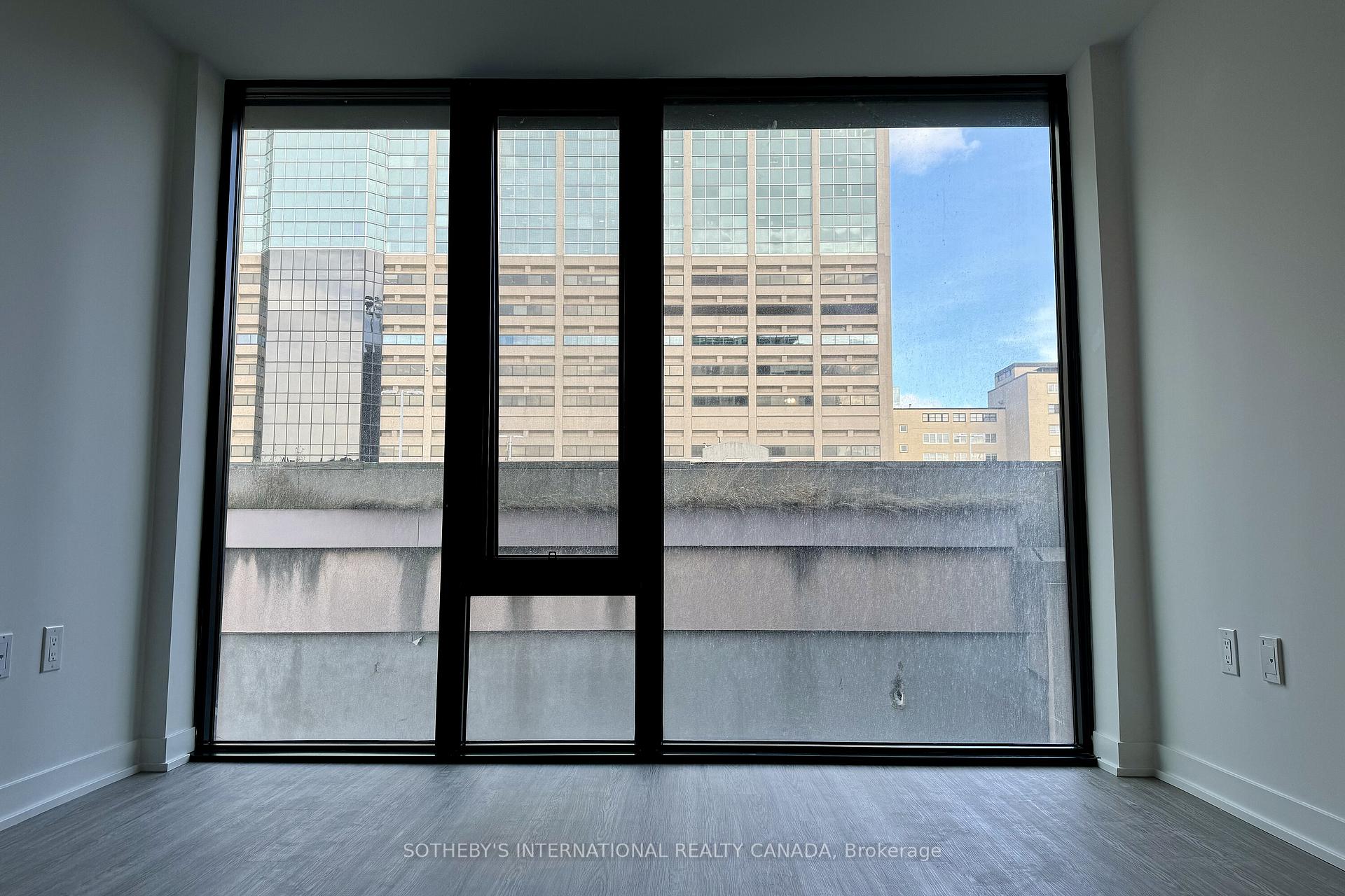 195 McCaul Street 507