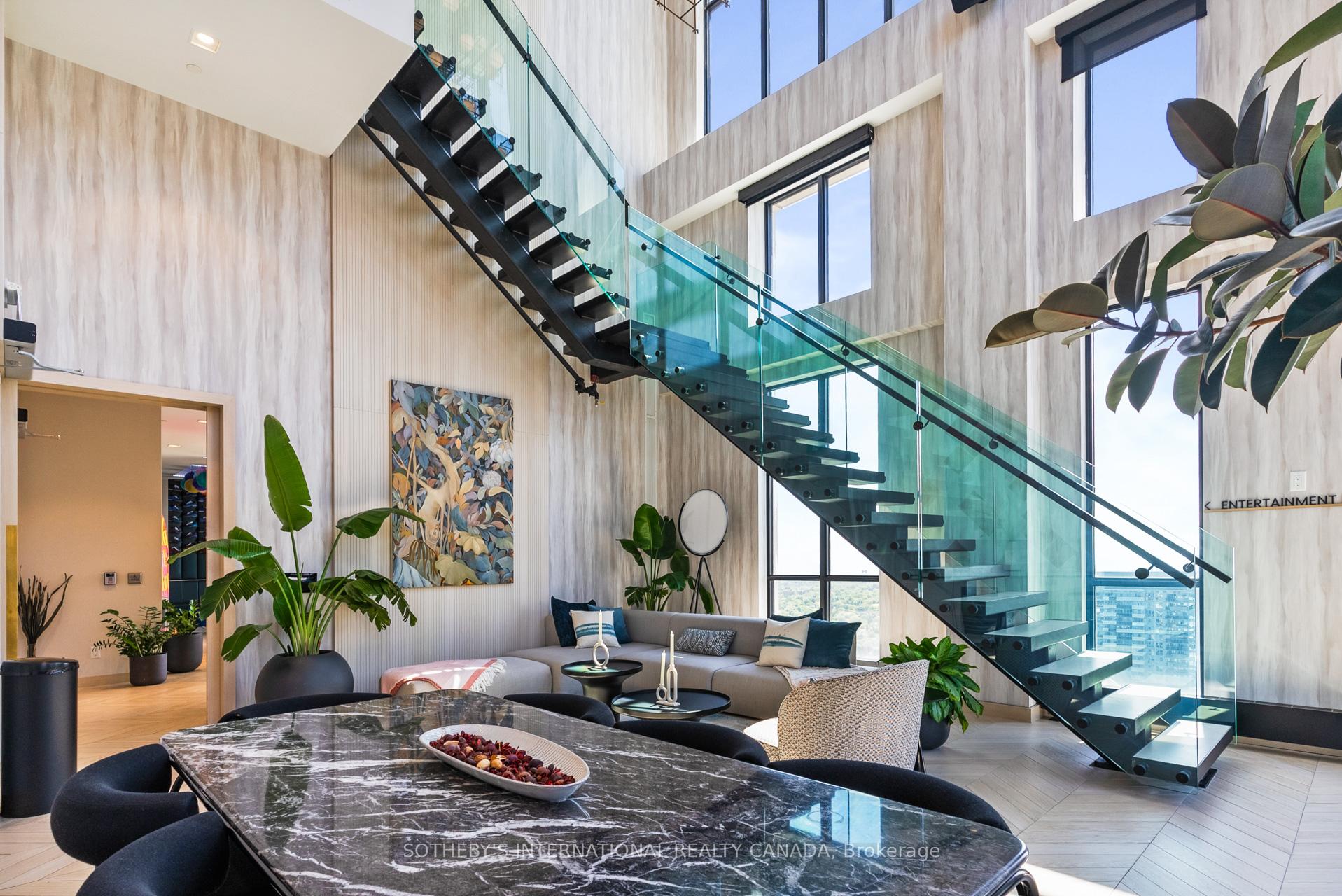 200 Redpath Avenue 804