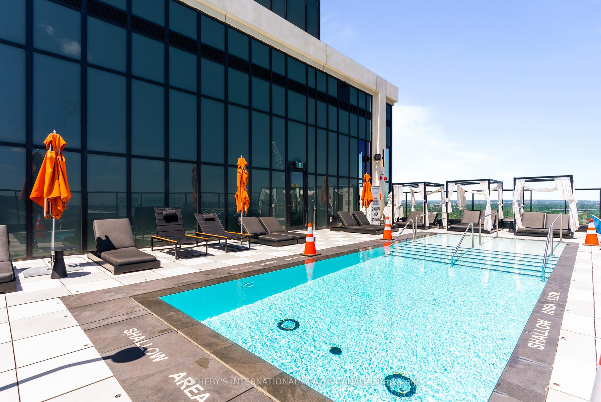 200 Redpath Avenue 804