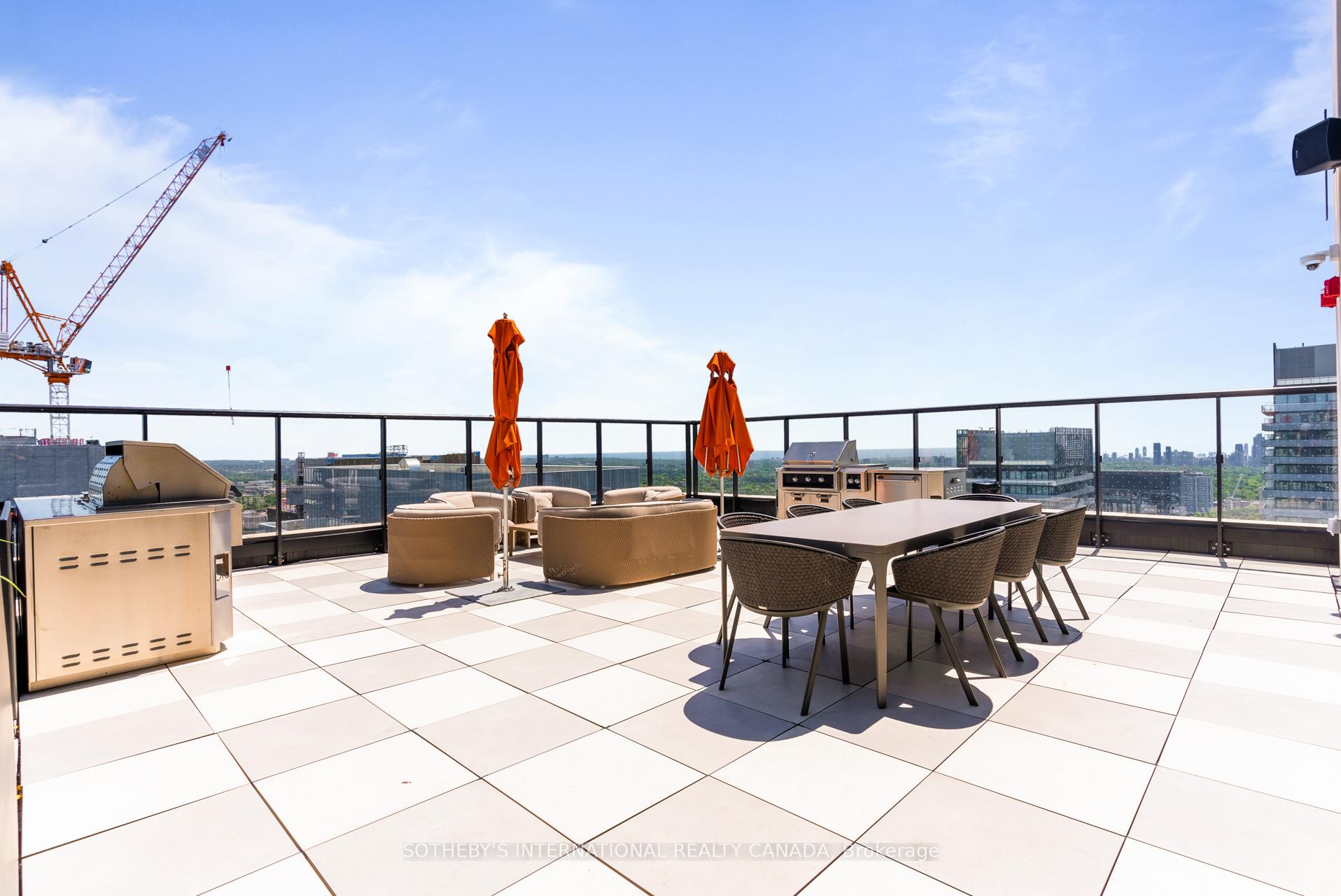 200 Redpath Avenue 804