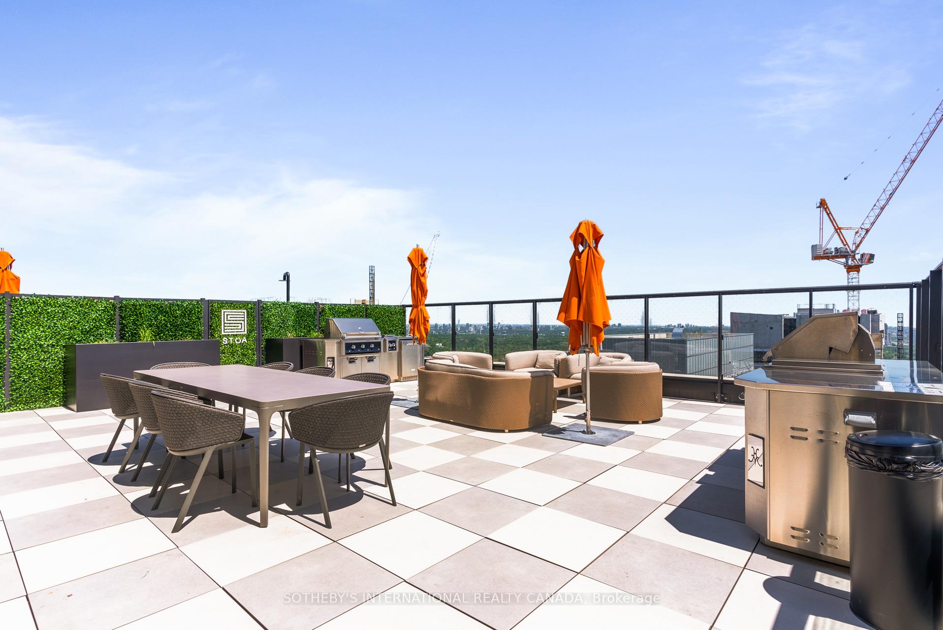 200 Redpath Avenue 804