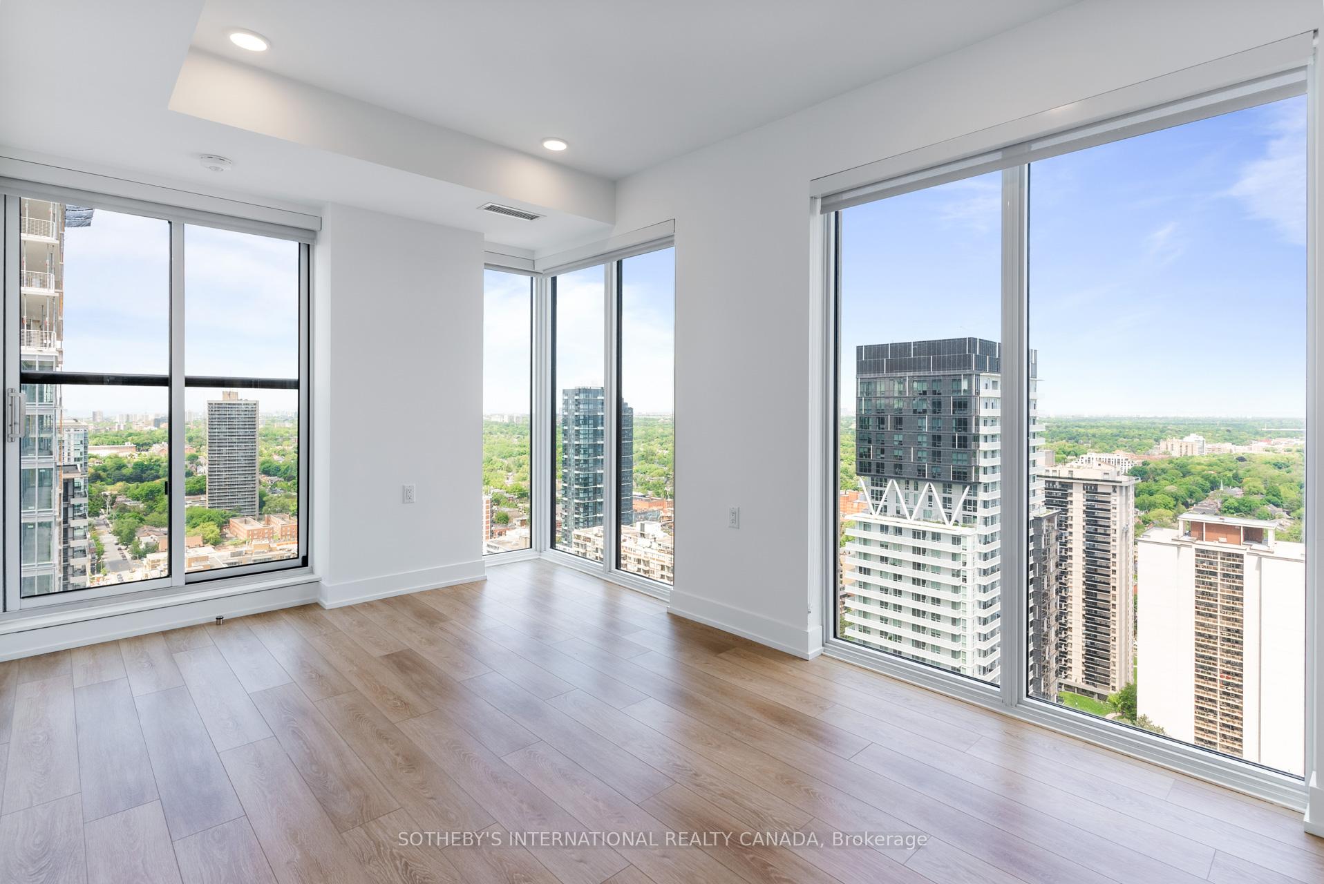 200 Redpath Avenue 509