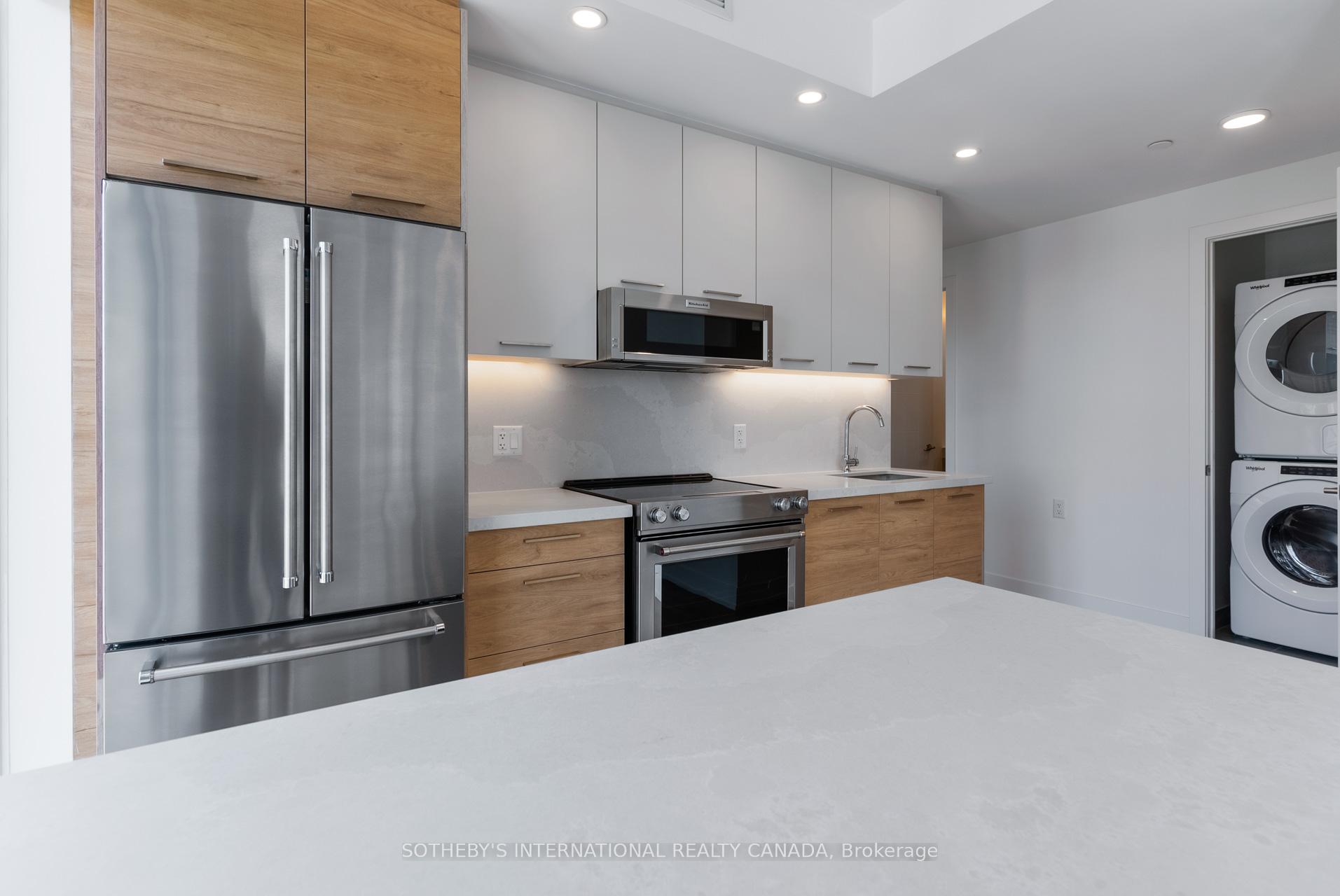 200 Redpath Avenue 509