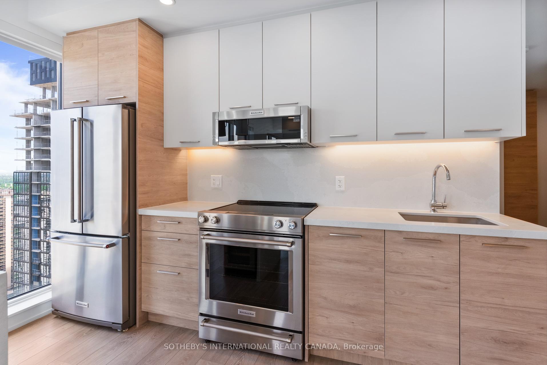 200 Redpath Avenue 509